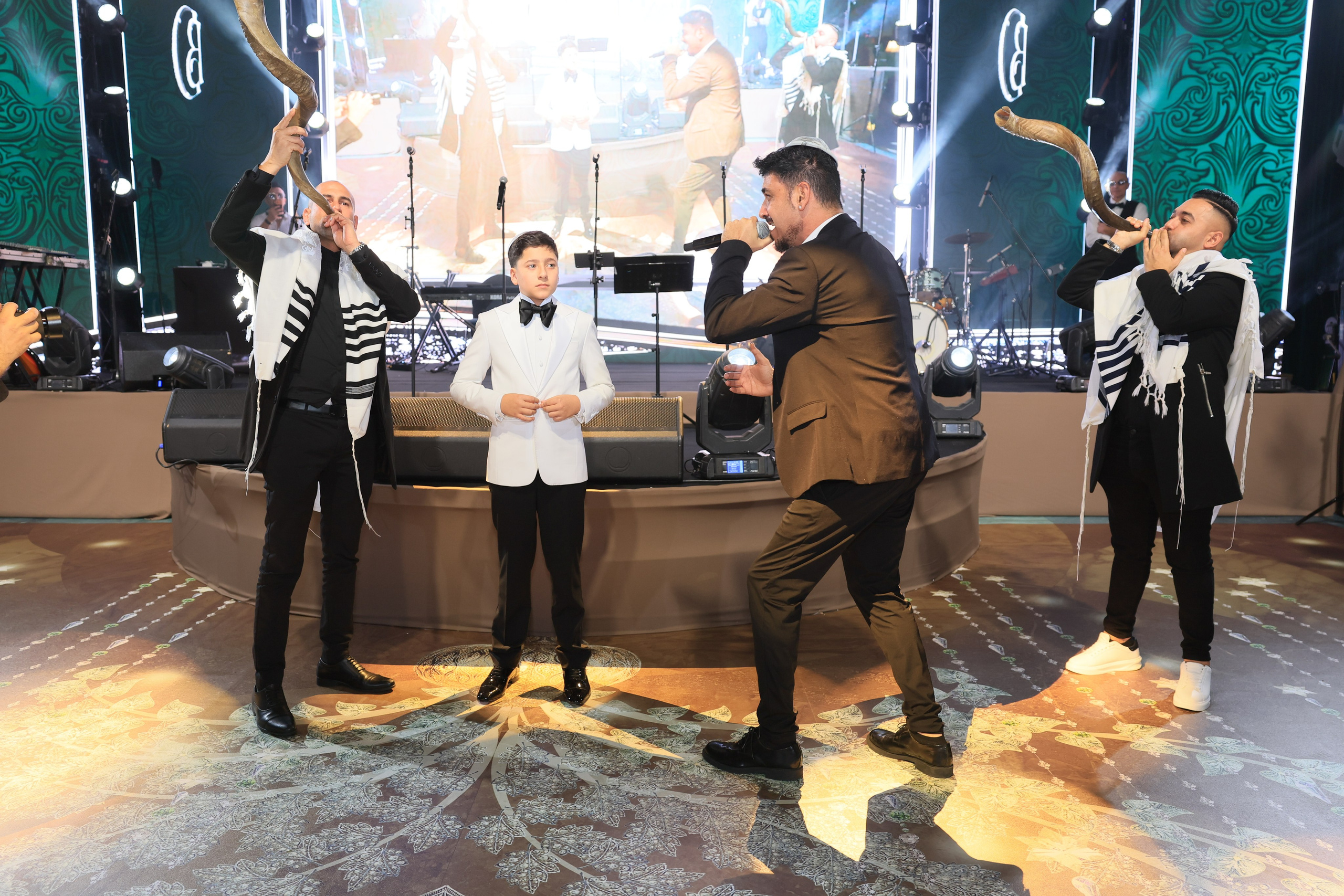 DANIEL. Фотографы на свадьбы и мероприятия Студия «Шалом»