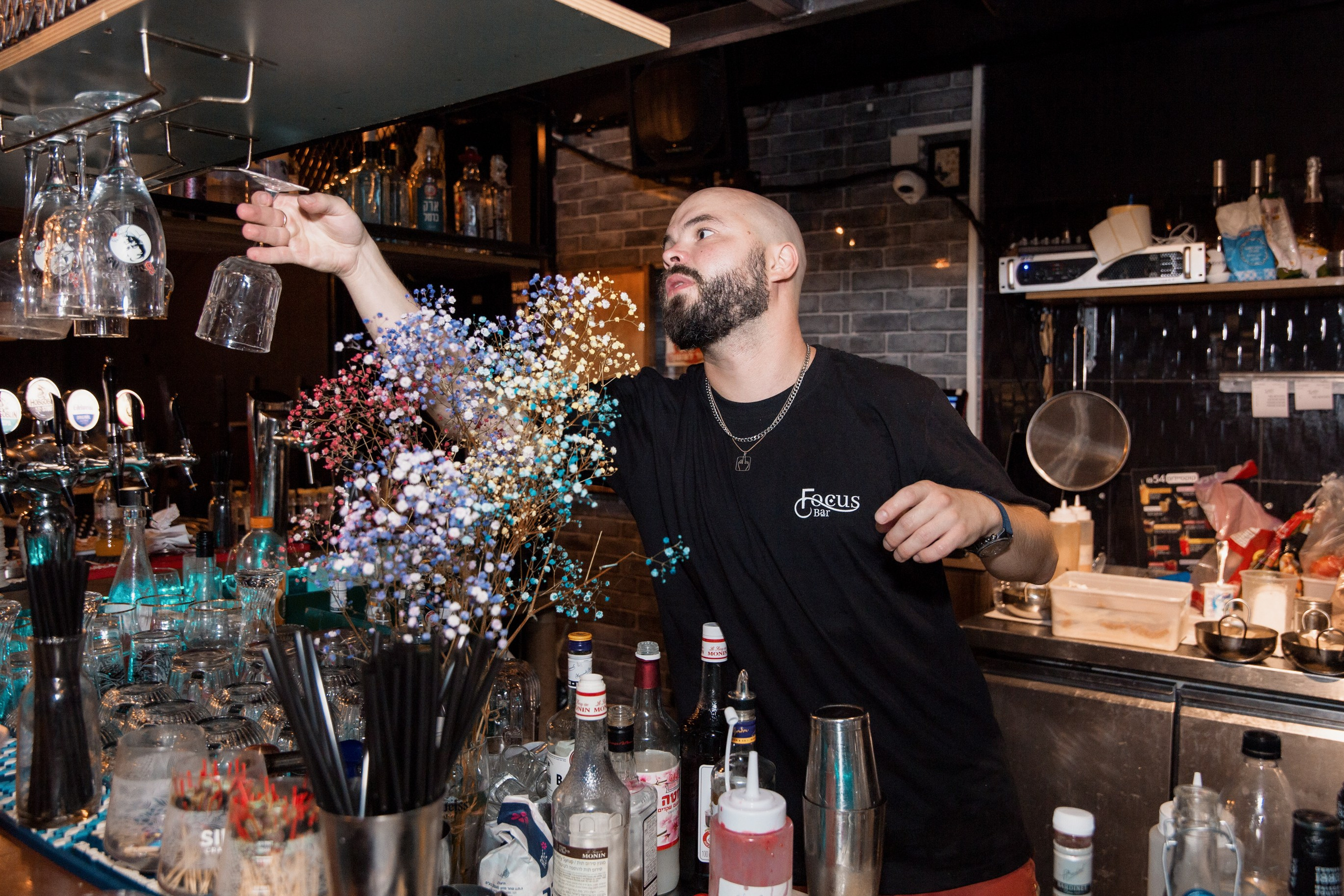 Контентная съемка для бара Focus. Портретный и репортажный фотограф в Израиле Рома Бирман
