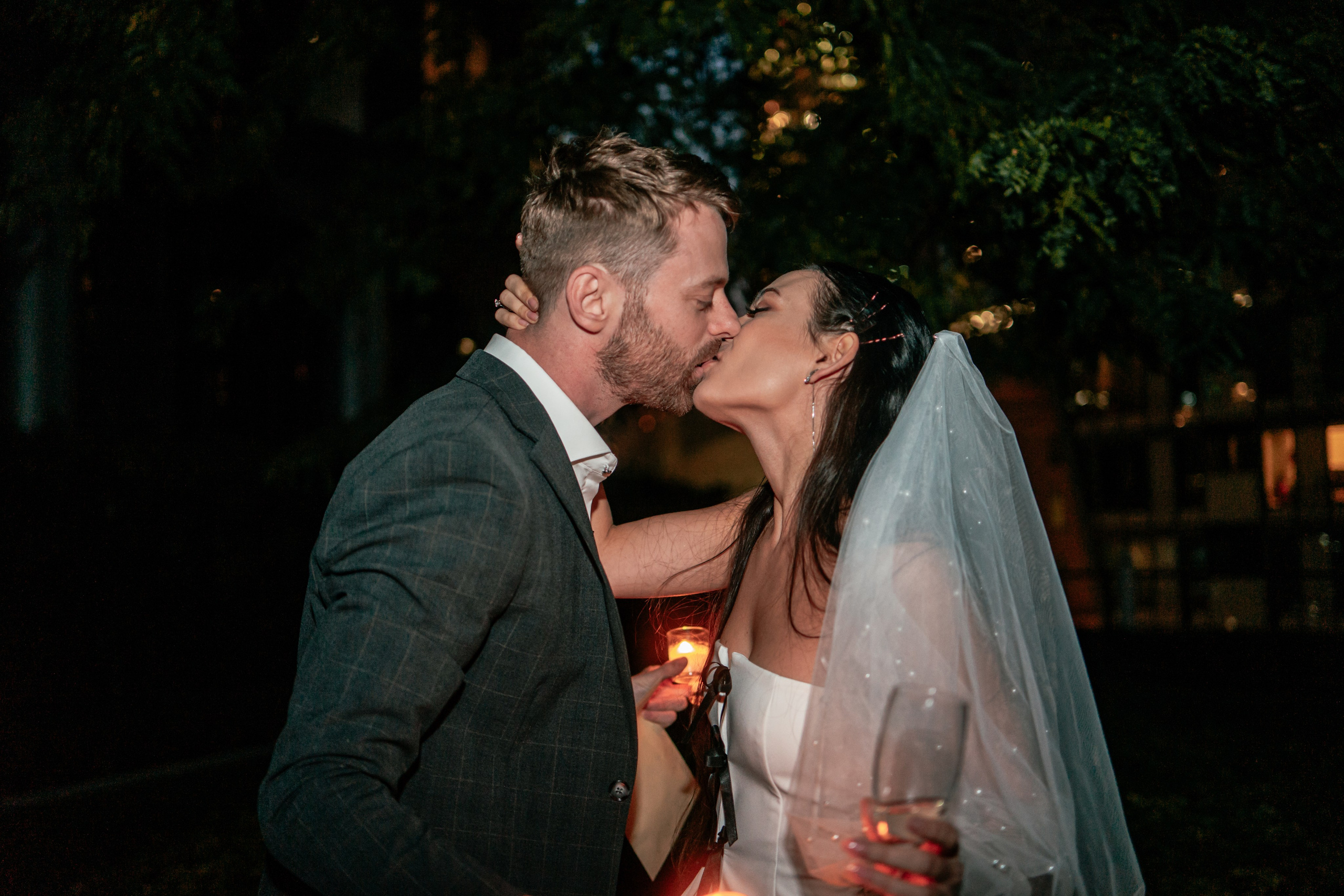 Beautiful wedding photography in Ontario, featuring the first look, a romantic love story, and wedding reception.