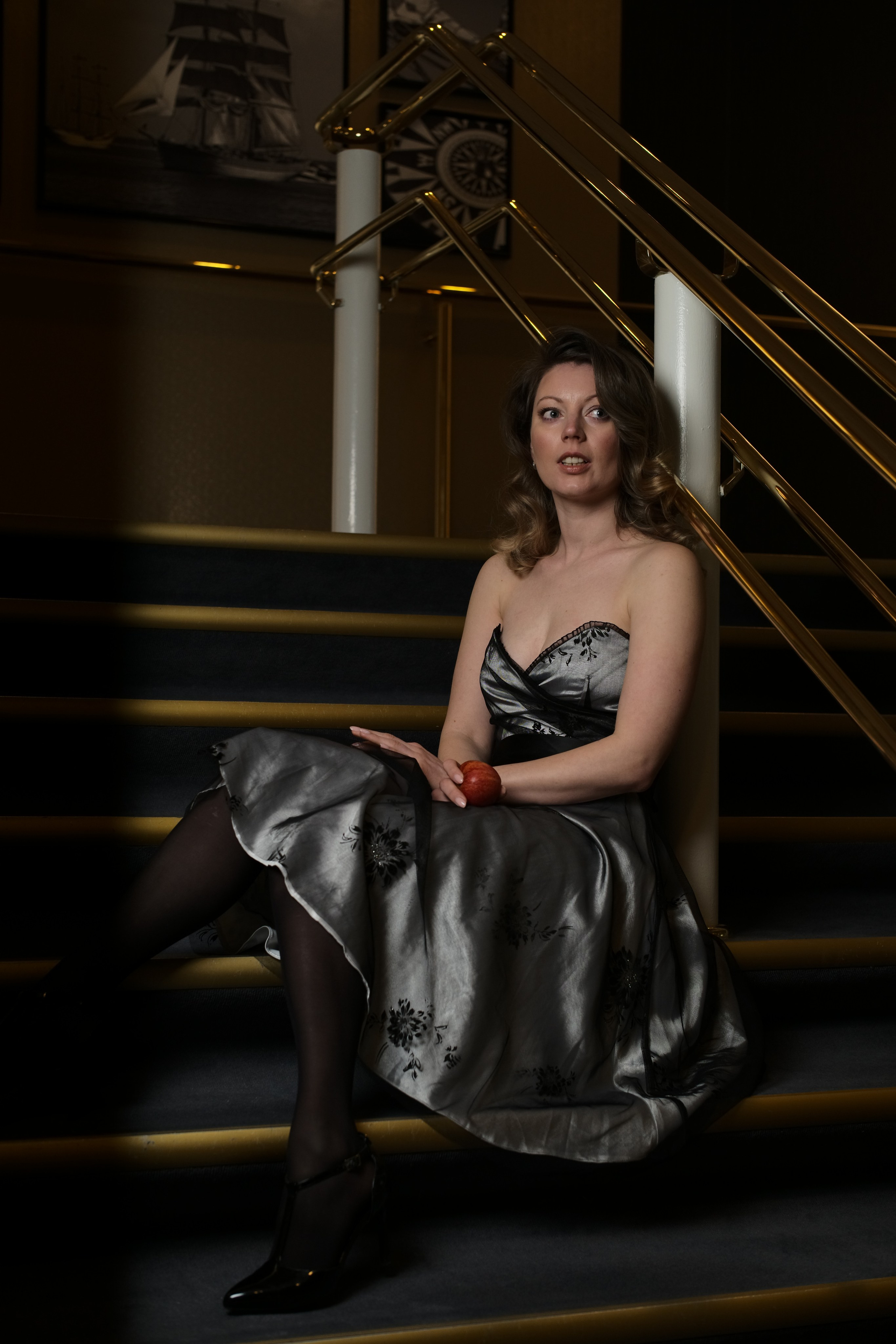 Portrett. Foto som Kunst. Anastasia Majestic Kunstkaper, Make-up Artist, Stylist