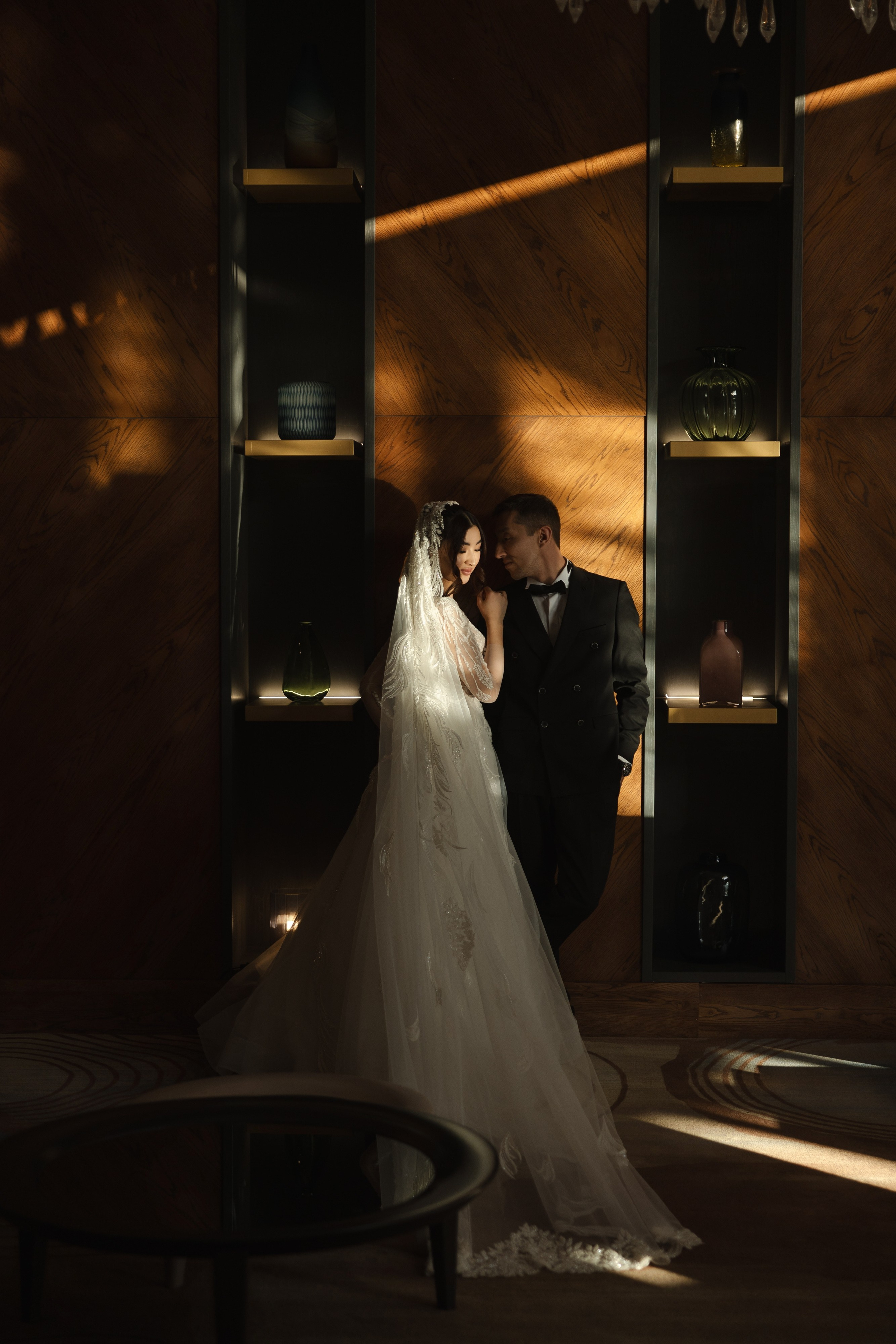 Manas & Zhanara in hotel Sofia. Азимжан Нуритдинходжаев — свадебный фотограф