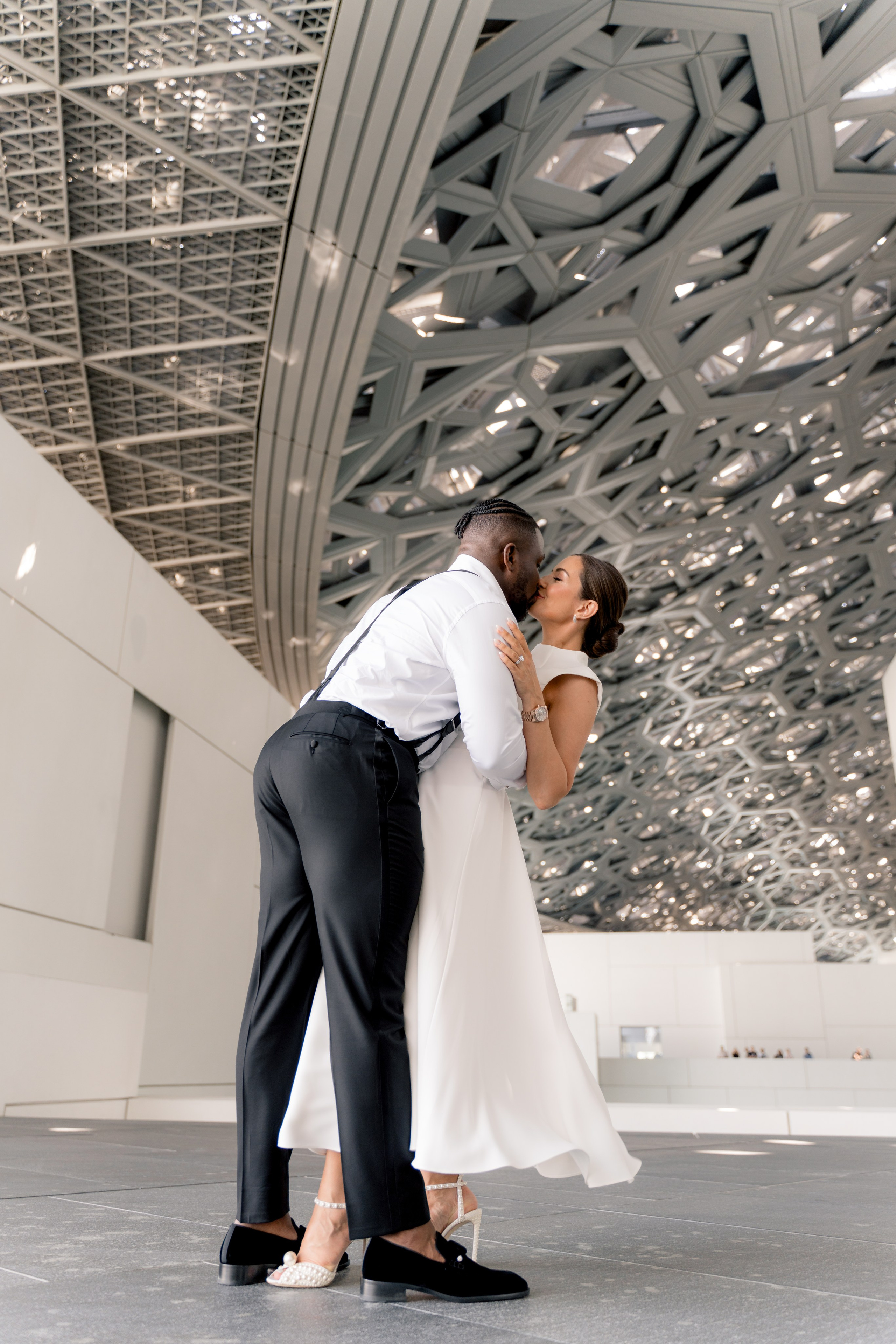 Love story Louvre Abu Dhabi. Фотограф в Абу Даби Марина