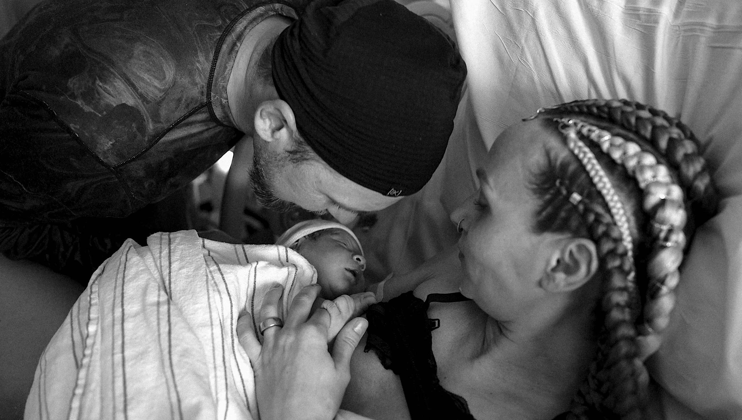 Hospital Birth Photography. Alisa Tant — Family and newborn photographer Bucks County, Montgomery county, Philadelphia, NJ