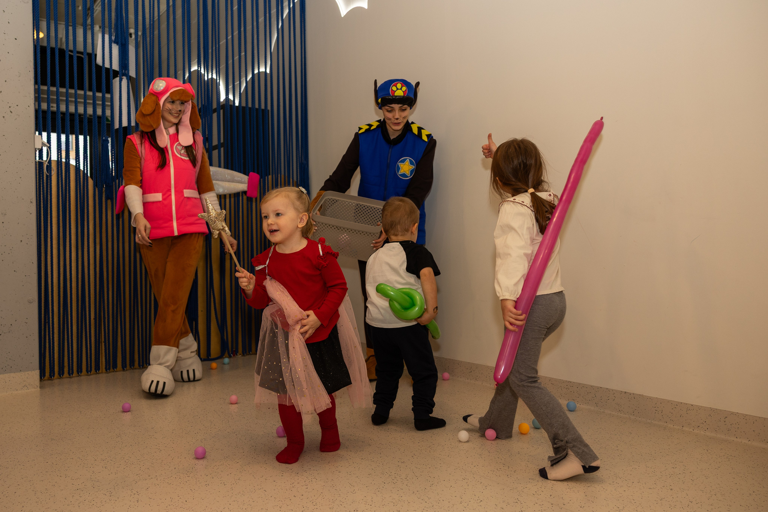 День рождения Артёма 24 января 2026 года. Семейный и детский фотограф в Варшаве Мила Бобровская