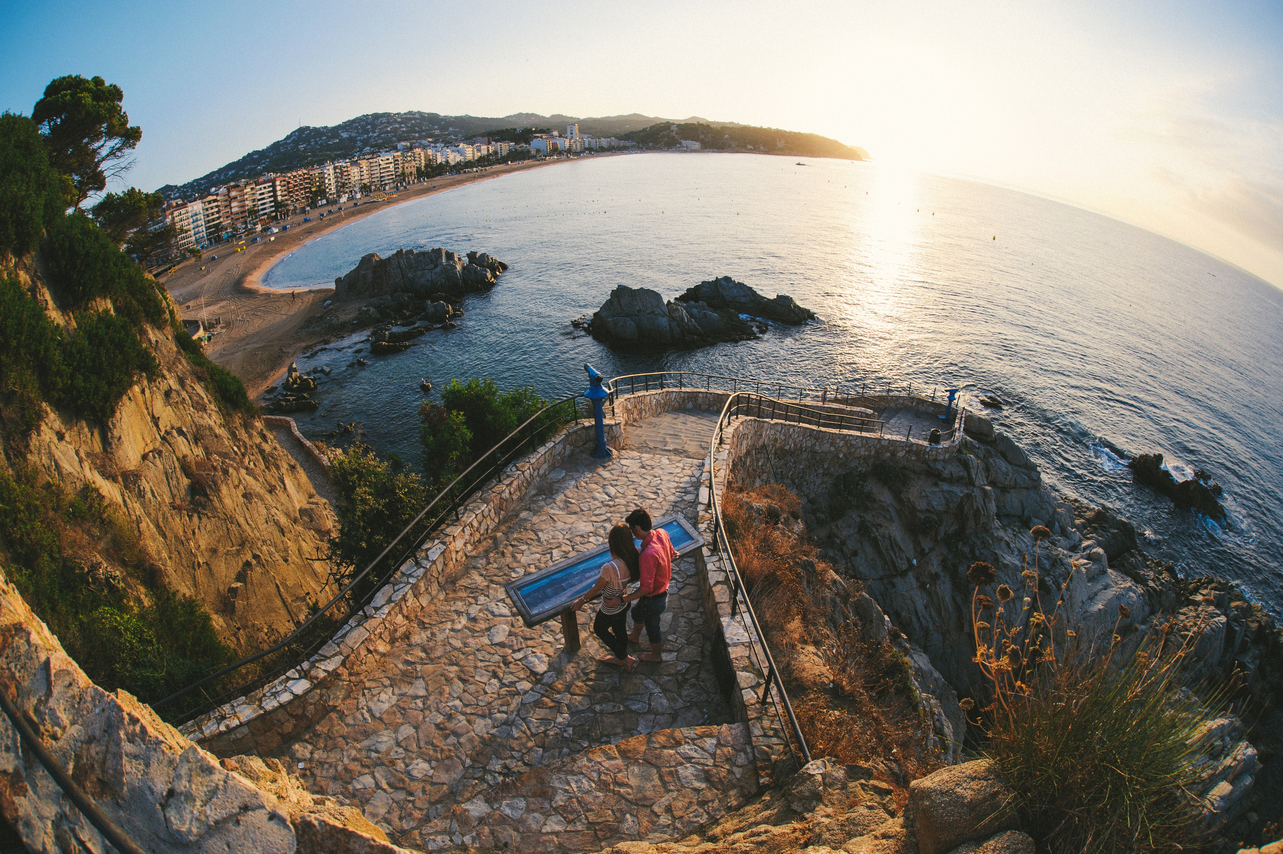 Alex y María lovestory en Lloret de Mar. Fotógrafo profesional Bilbao