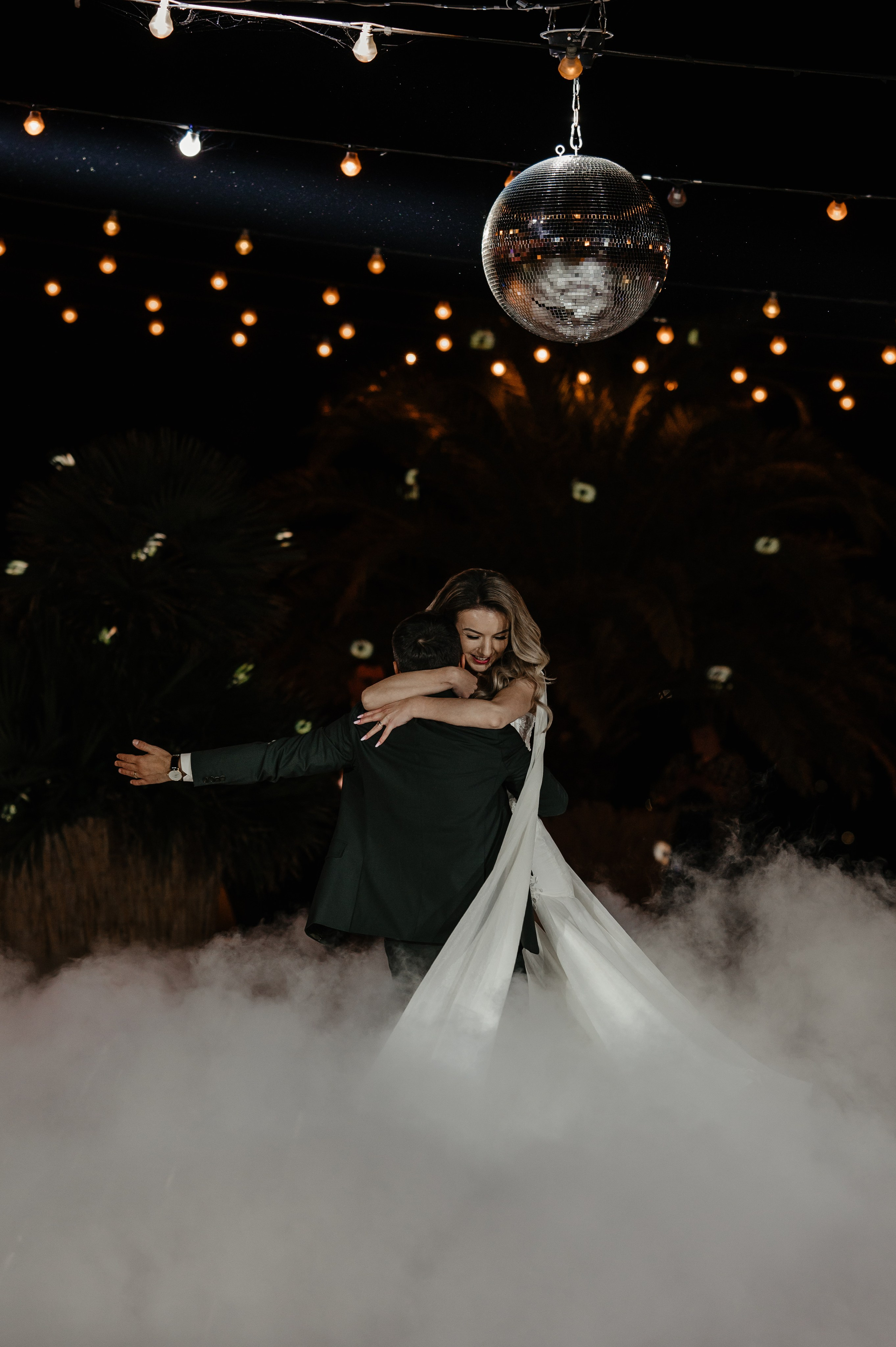 Nunta toamna la Grand Ballroom by LeGaga Iasi. Proud Vision Weddings | Wedding Photography & Film — Servicii profesionale Foto Video Nunta Iasi