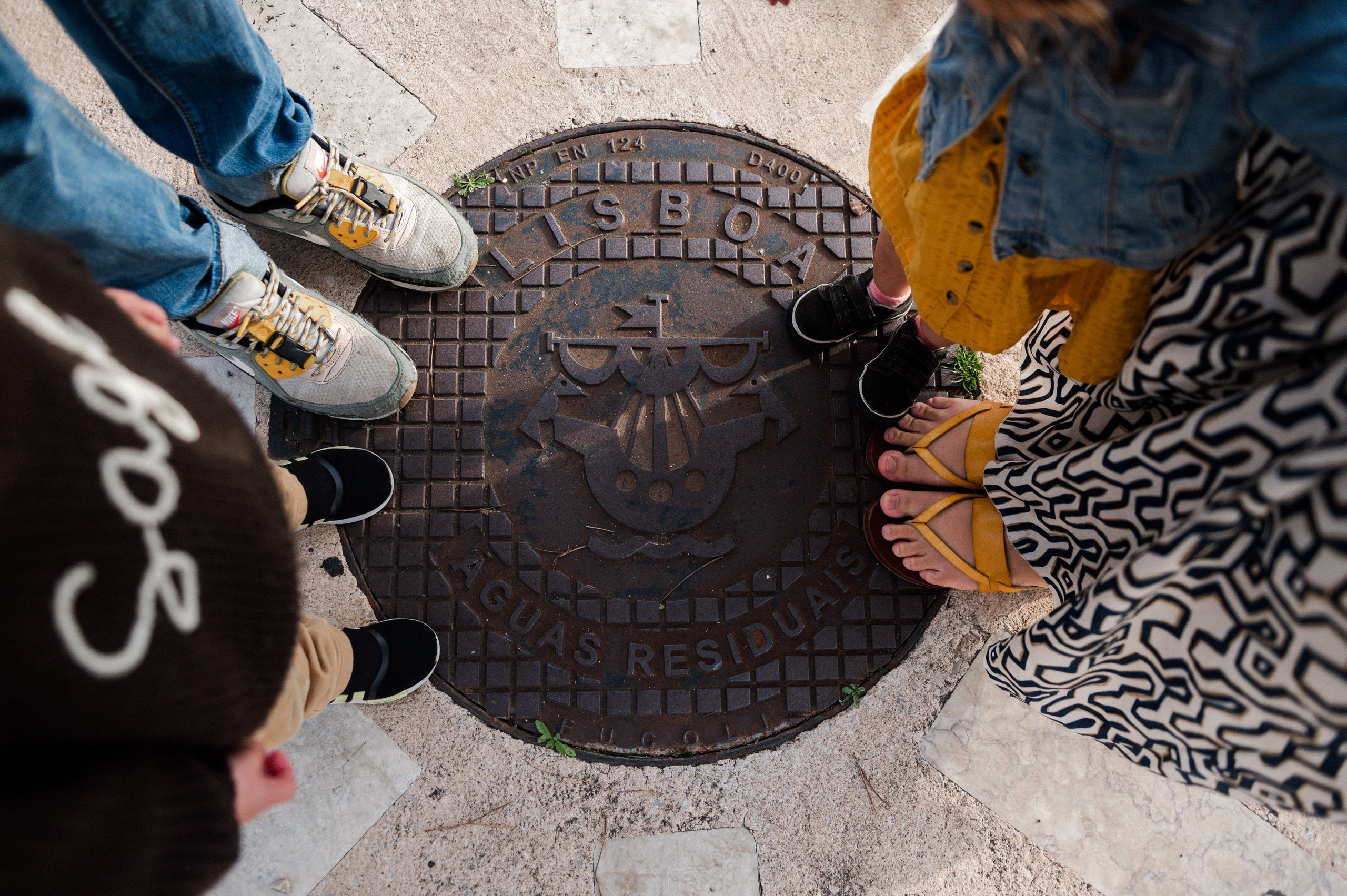 family photographer in Lisbon, Lisbon family photoshoot, vacation family photographer Lisbon, family vacation photography Lisbon, professional family photographer Lisbon, family photo session Lisbon, family photos Lisbon Portugal, family portrait photographer Lisbon, Lisbon photographer for tourists, Lisbon holiday photographer, Portugal family photographer, Lisbon vacation photos, traveling family photos Lisbon, family travel memories Lisbon, family trip photo session, photos for families on vacation, photo shoot for families visiting Lisbon, family-friendly photographer Lisbon, kids and parents photo shoot Lisbon, family experience photographer Lisbon
