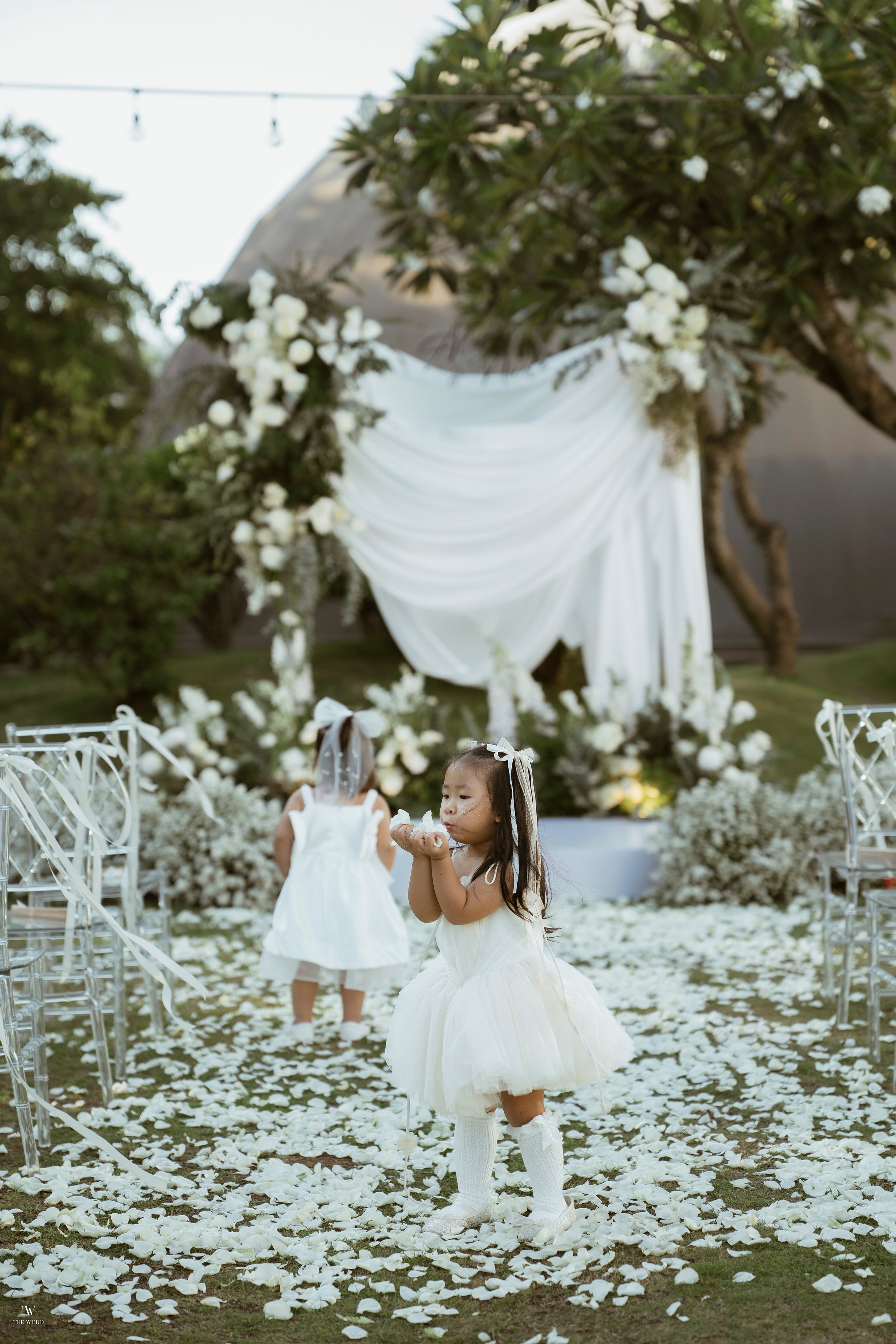 ALEX & NICOLE. WEDDING PHOTOGRAPHER IN VIETNAM