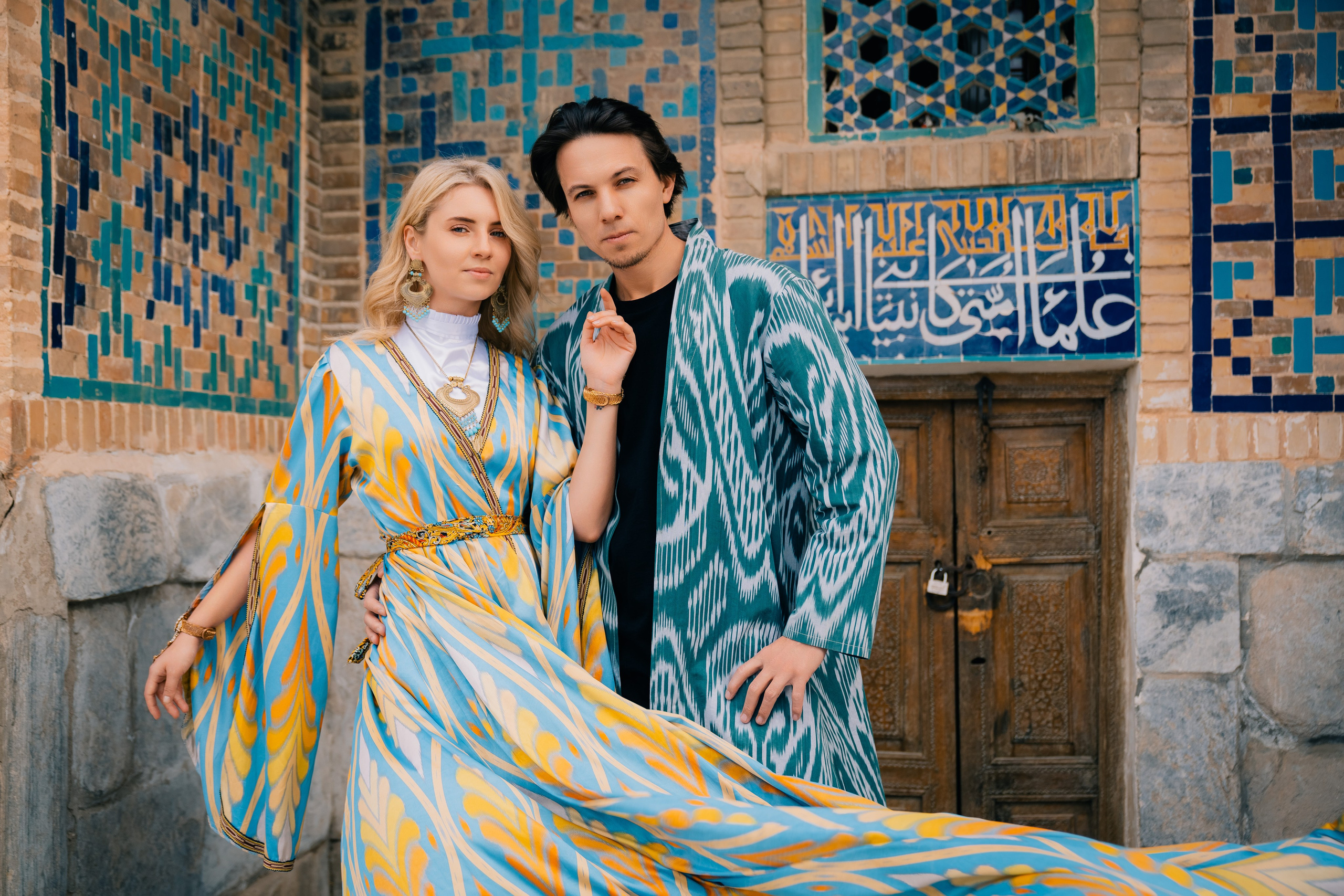 Закатная пара в горах Самарканда, узбекский колорит.