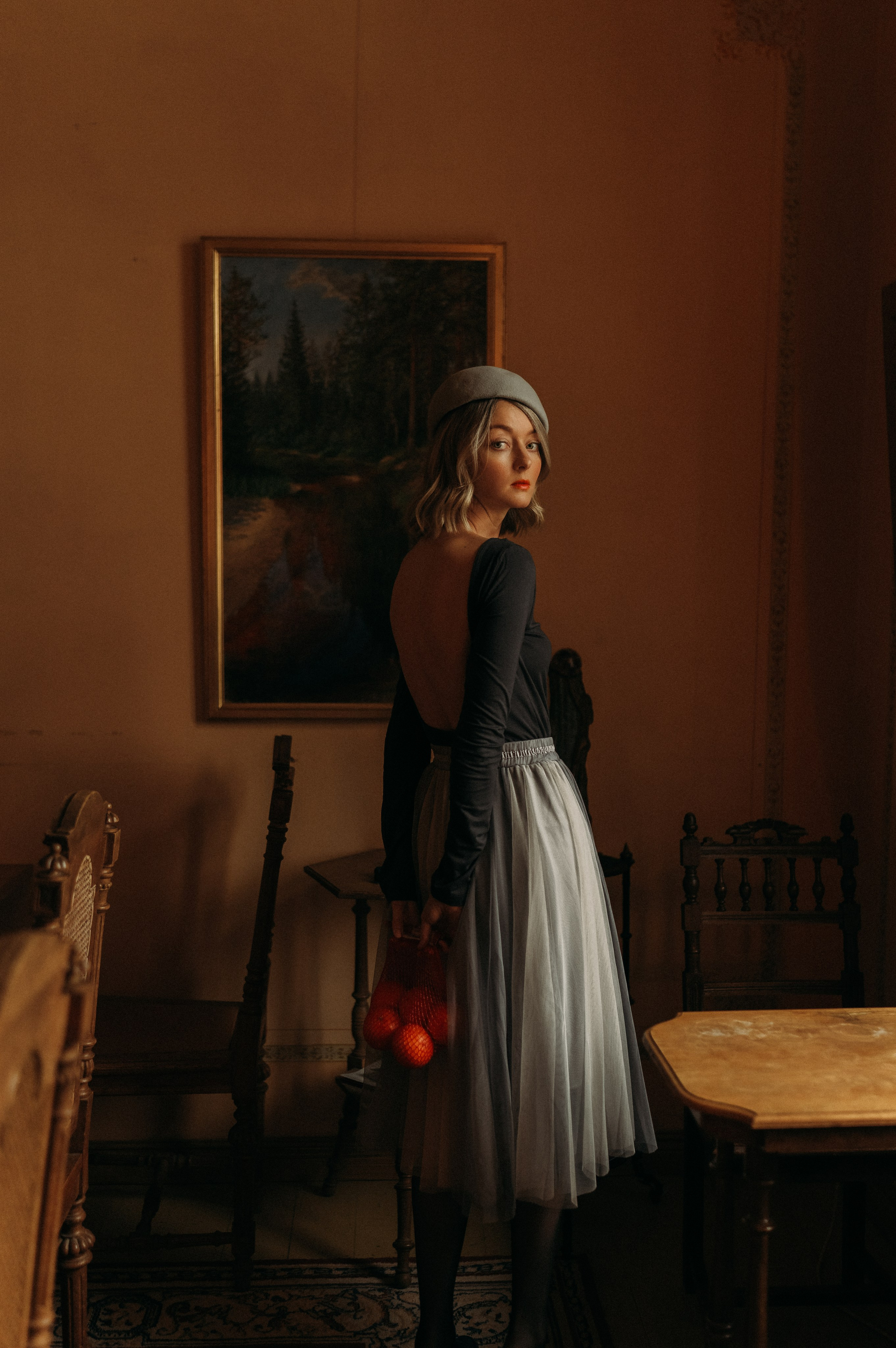 Woman phoshoot. Wedding and potrait photographer in Helsinki Vickan O