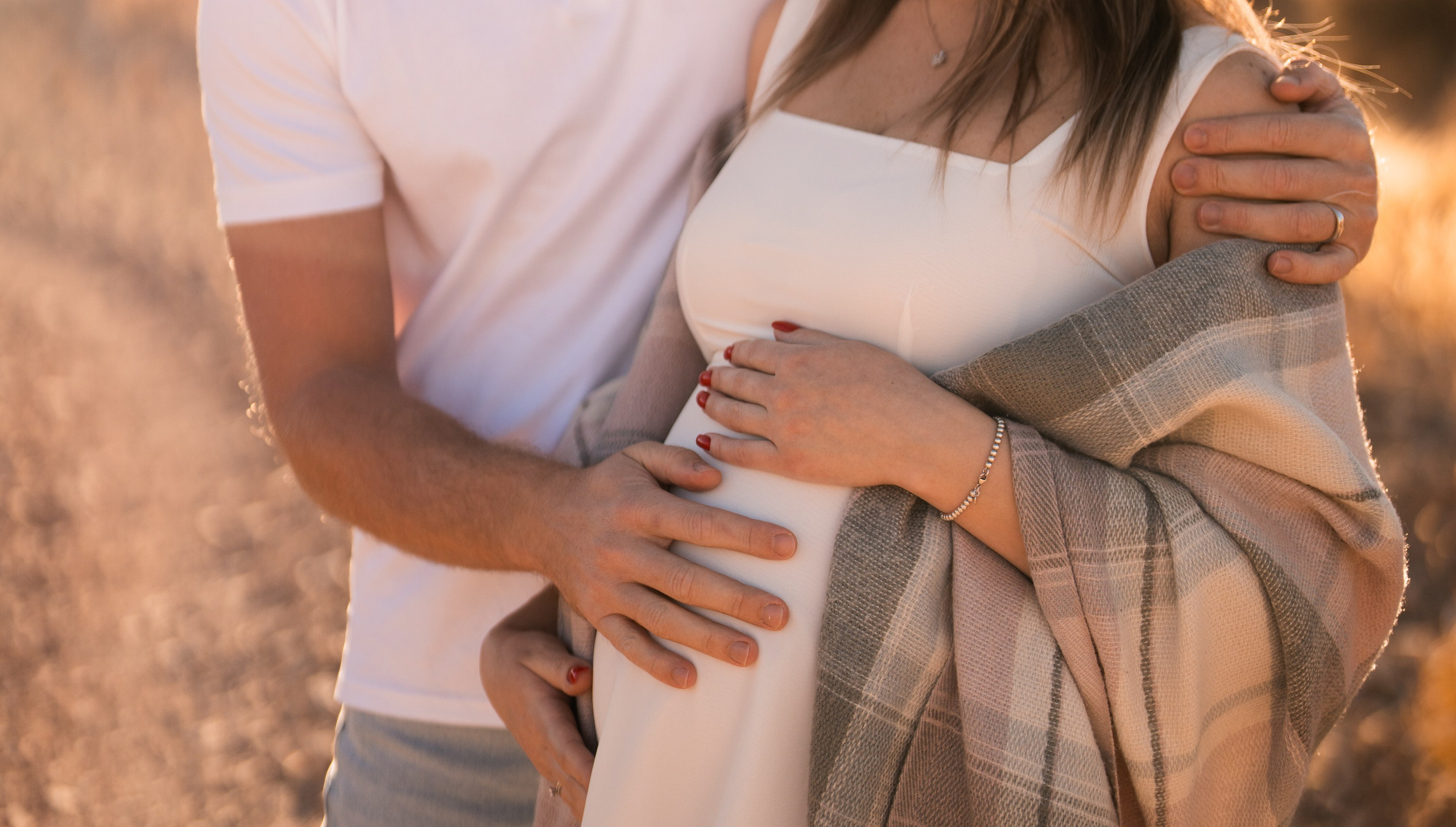 Anya&Andrey. Pregnancy. Wedding & elopement photographer Viktoriya Kravtsov. Las Vegas