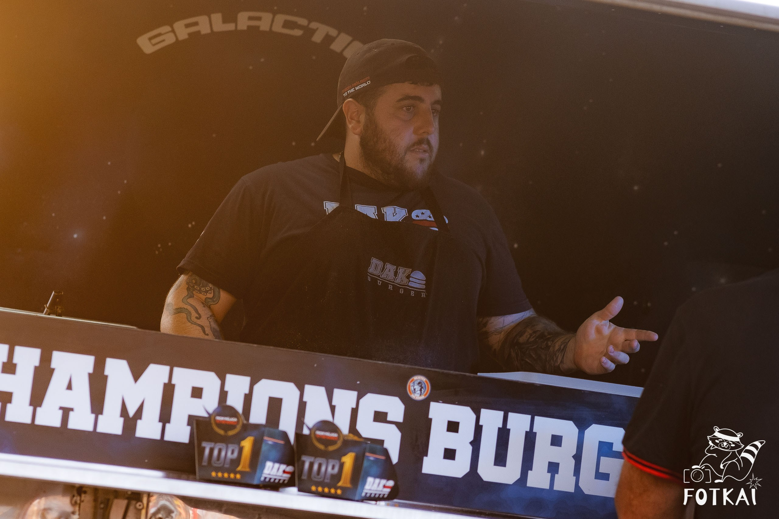 The Champions Burger en Torrevieja: Reportaje fotográfico 22.08.25 | FOTKAI