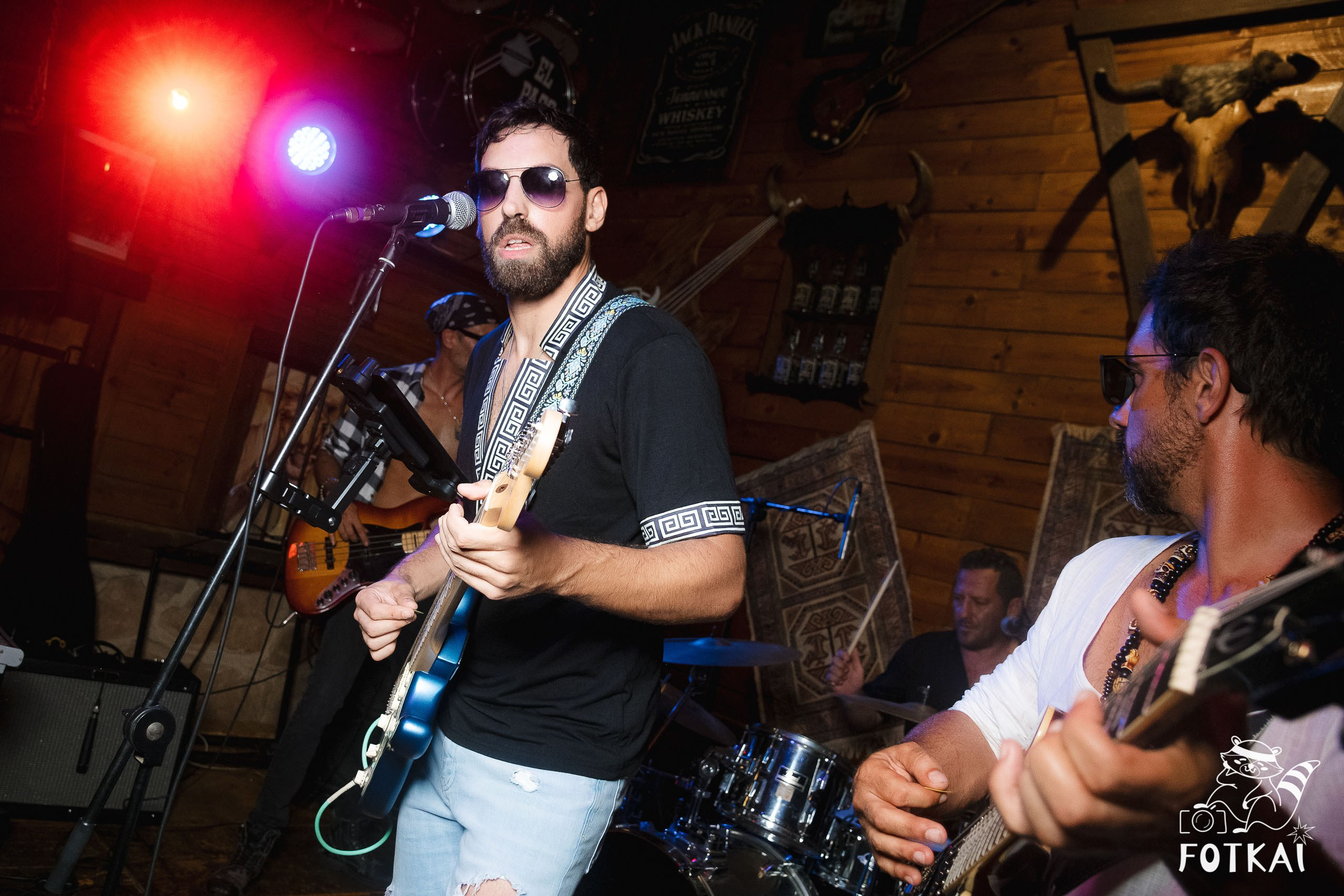 Stones of the Coast en El Paso Rock Bar Torrevieja: Reportaje fotográfico 20.09.25 | FOTKAI