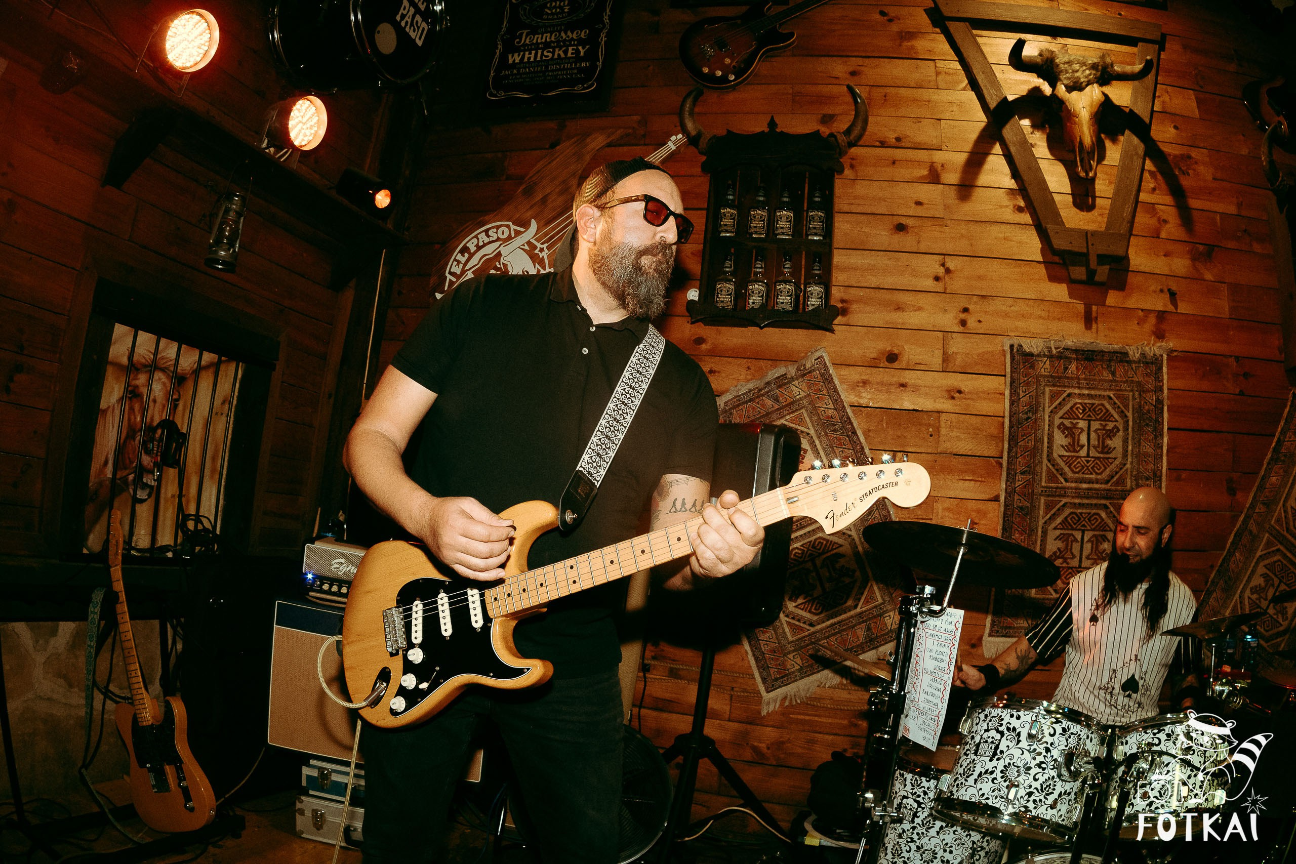 Dirty Picks en El Paso Bar Torrevieja: fotorreportaje punk y garage rock · 24 de enero | FOTKAI