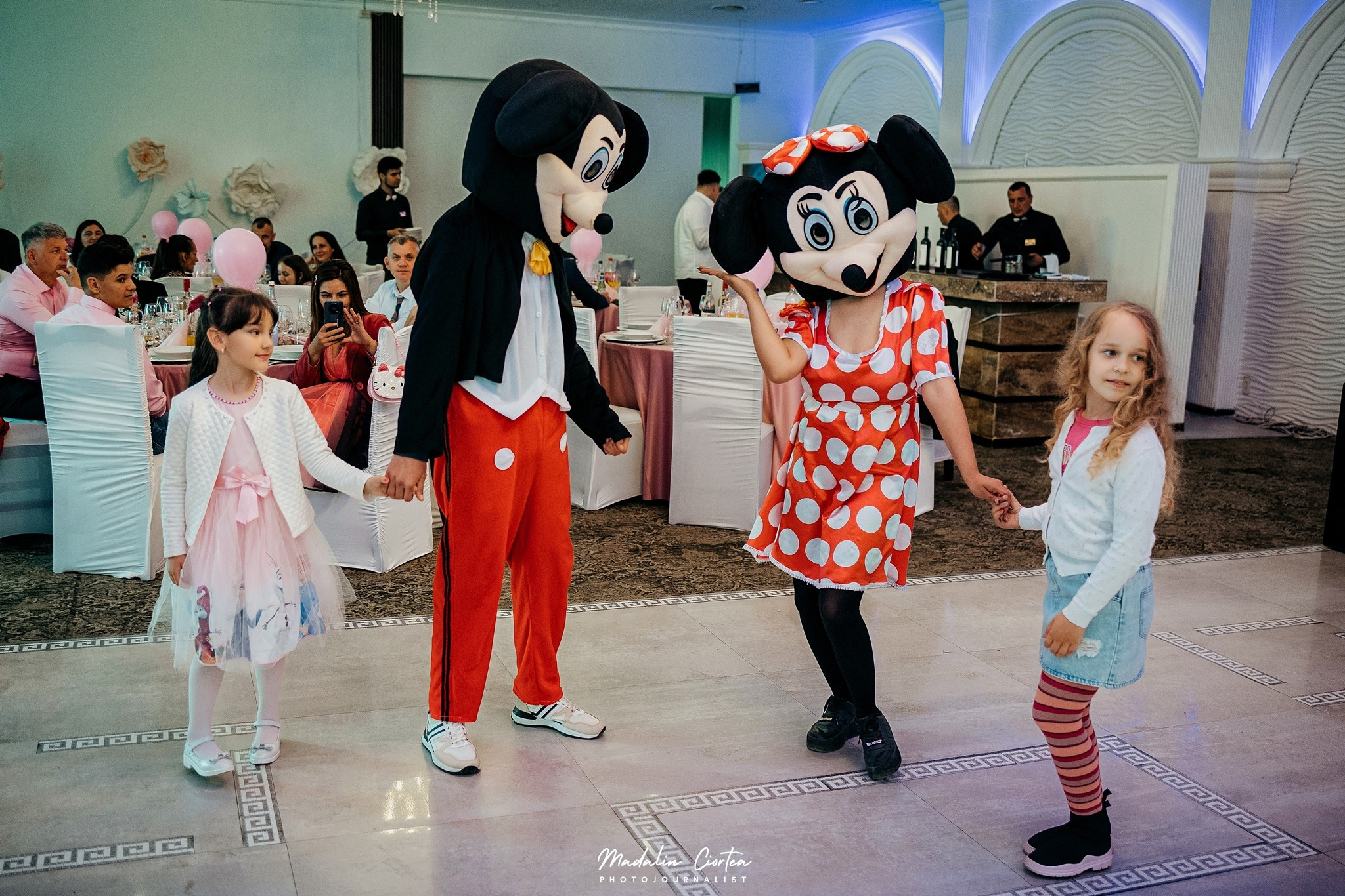 Fotografie botez Alba Iulia. Mădălin Ciortea - fotograf de nuntă și de familie | Dream Art Events