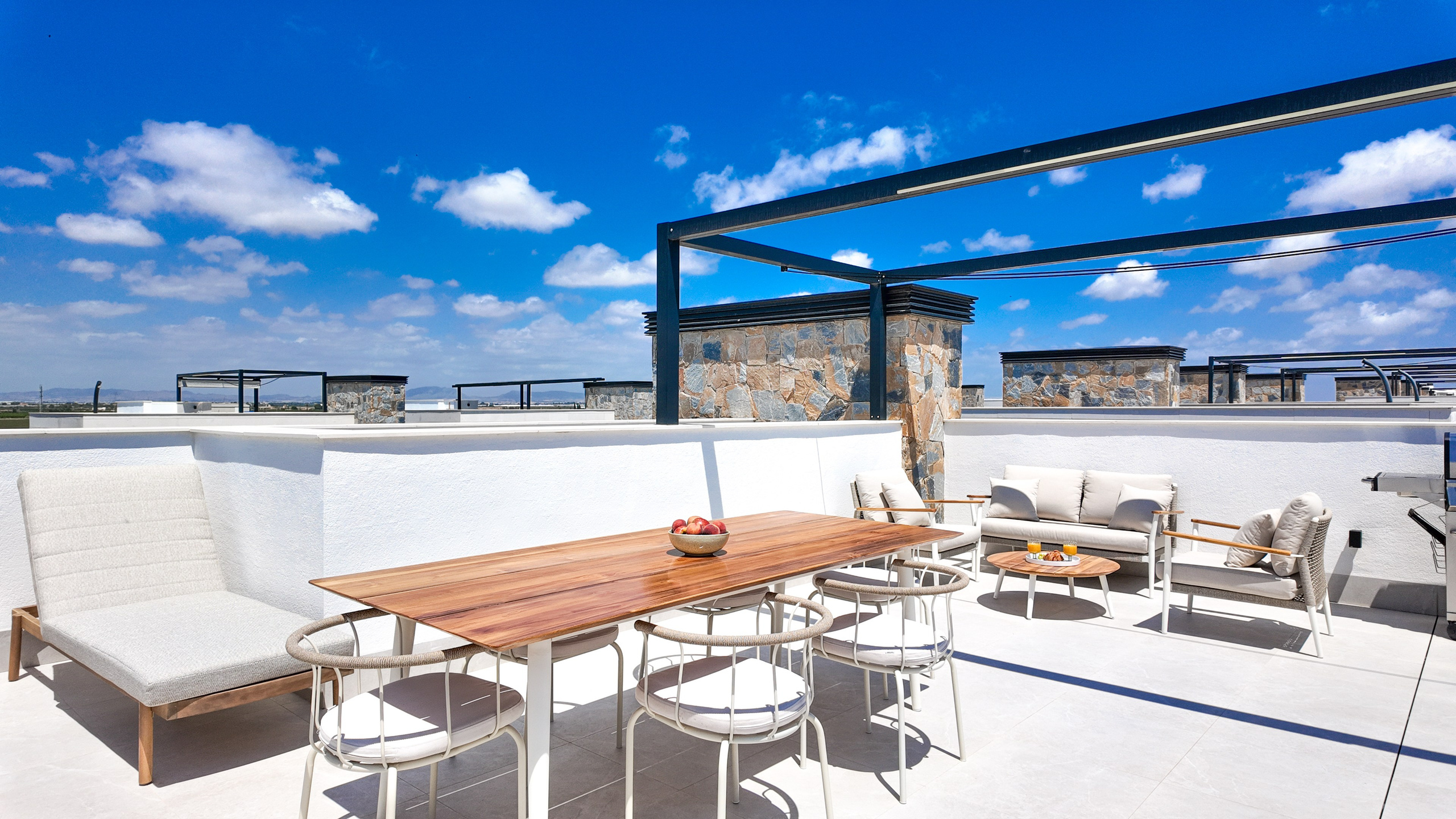 Villa LAKESIDE I’M GROUP. Baby Beast