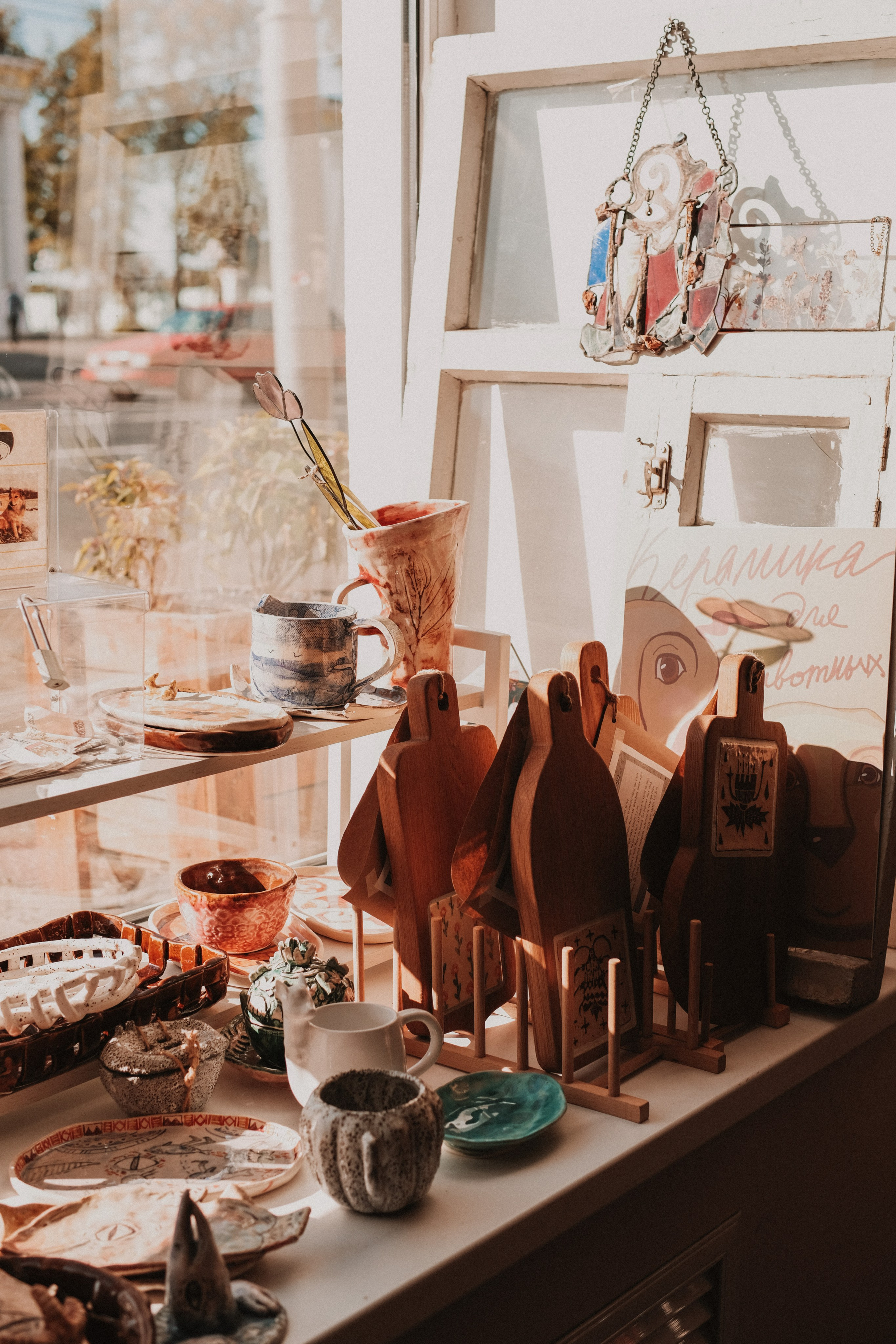 Lighthouse Coffeeshop. Lens Captures Life