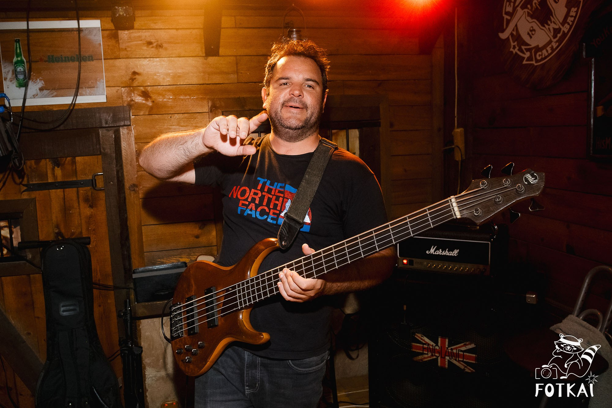 Dirty Picks — Concert Photos at El Paso Bar, Torrevieja, 2026 | FOTKAI