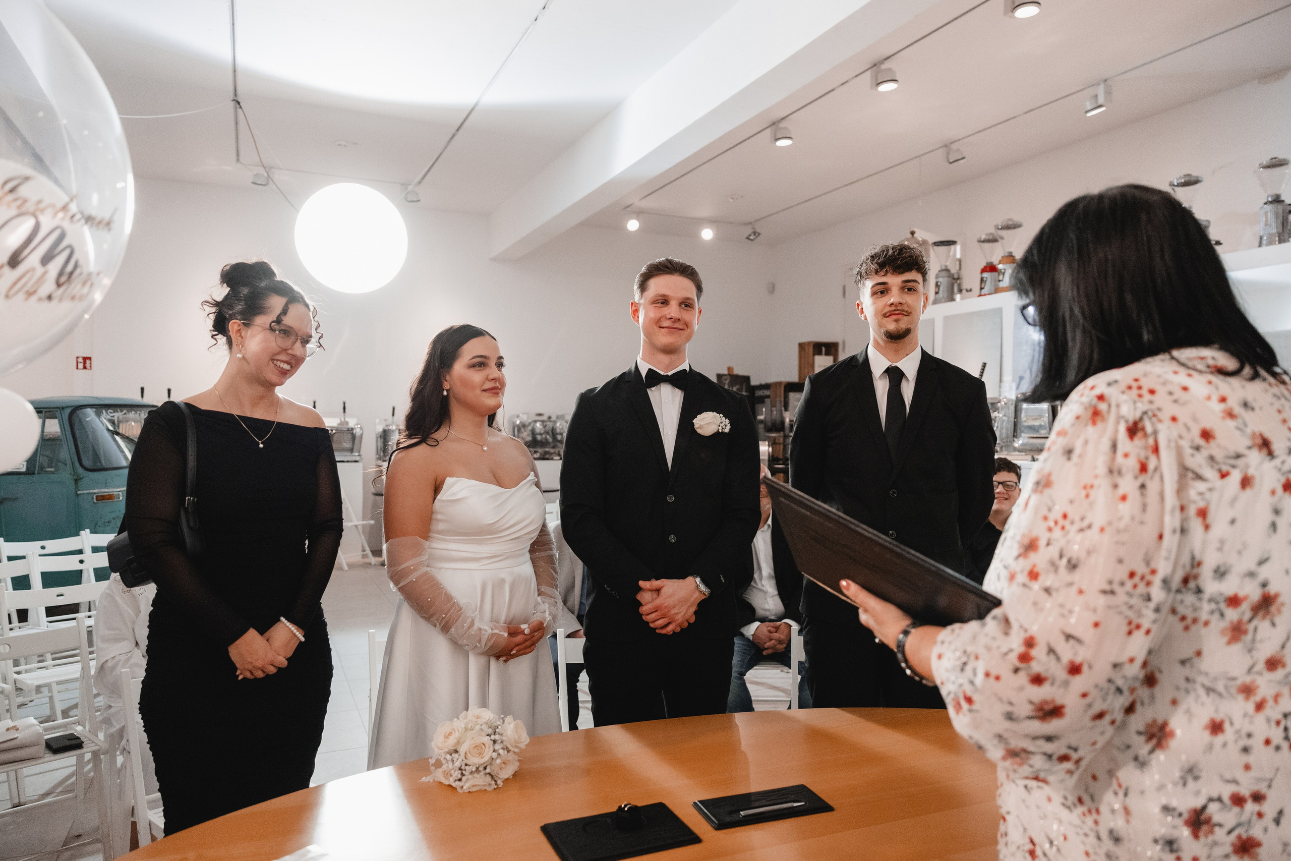 Standesamtliche Hochzeit im Kubus Bochum – Sophie & Martin. Hochzeitsfotografie |Hochzeitsfotograf Bochum | Hochzeitsfotograf Dortmund | Hochzeitsfotograf Essen | Hochzeitsfotograf Ruhrgebiet