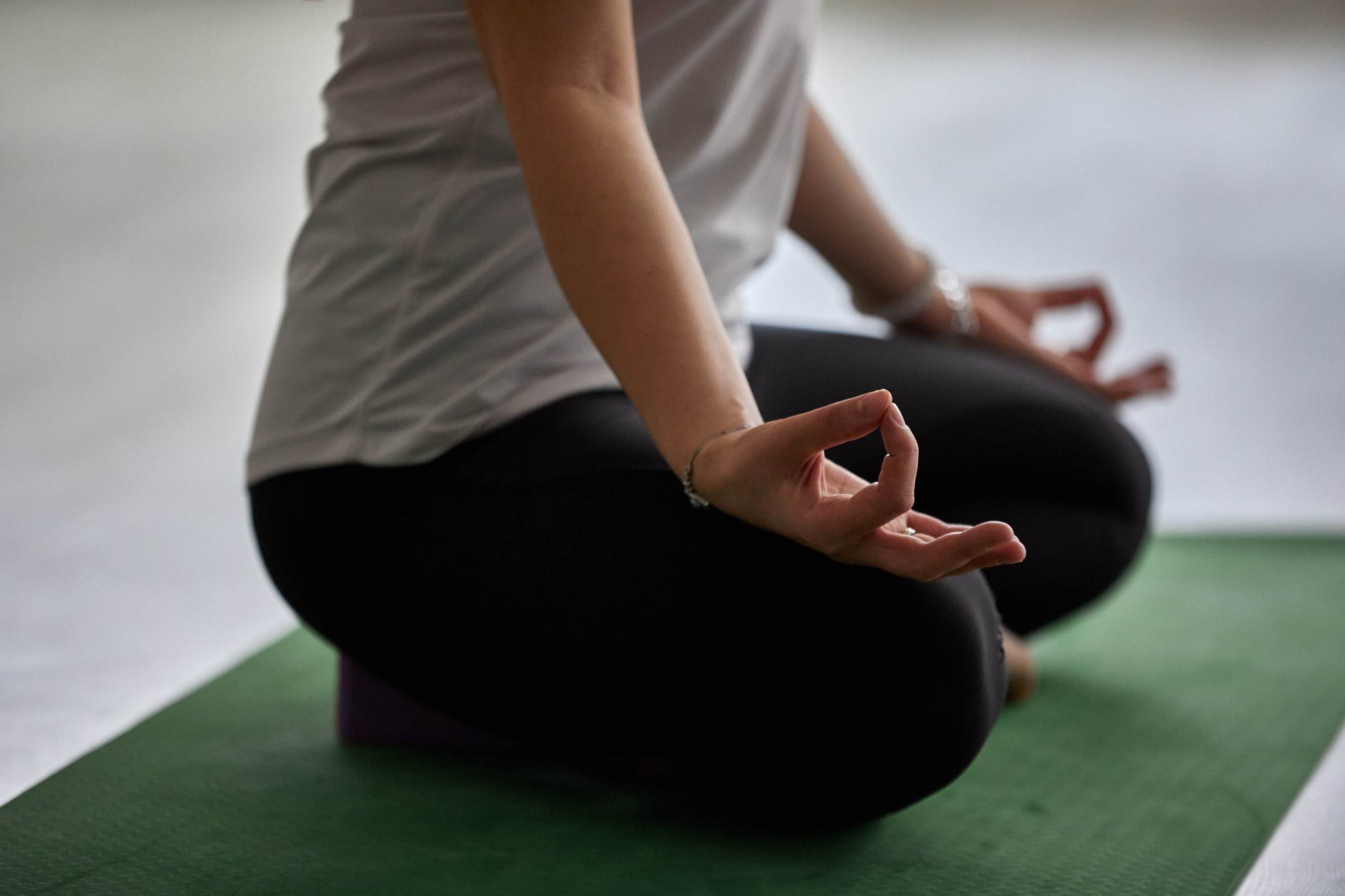 Практика в Yoga Shahi Center. Photographer in Baku Kamran Enceladus