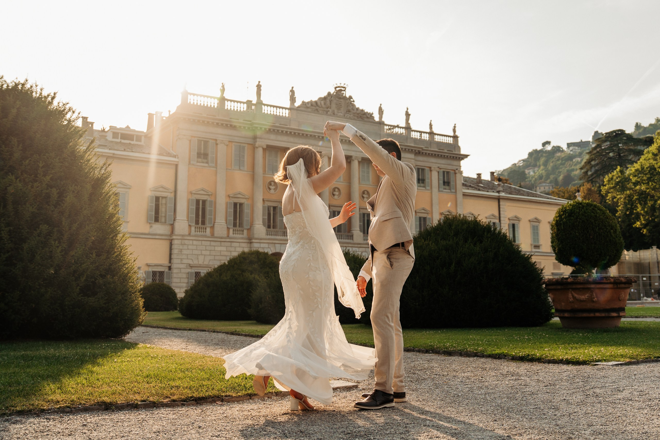 Cernobbio, Boat and Villa Olmo. Wedding Photographer Lake Como Ferrari Media Production