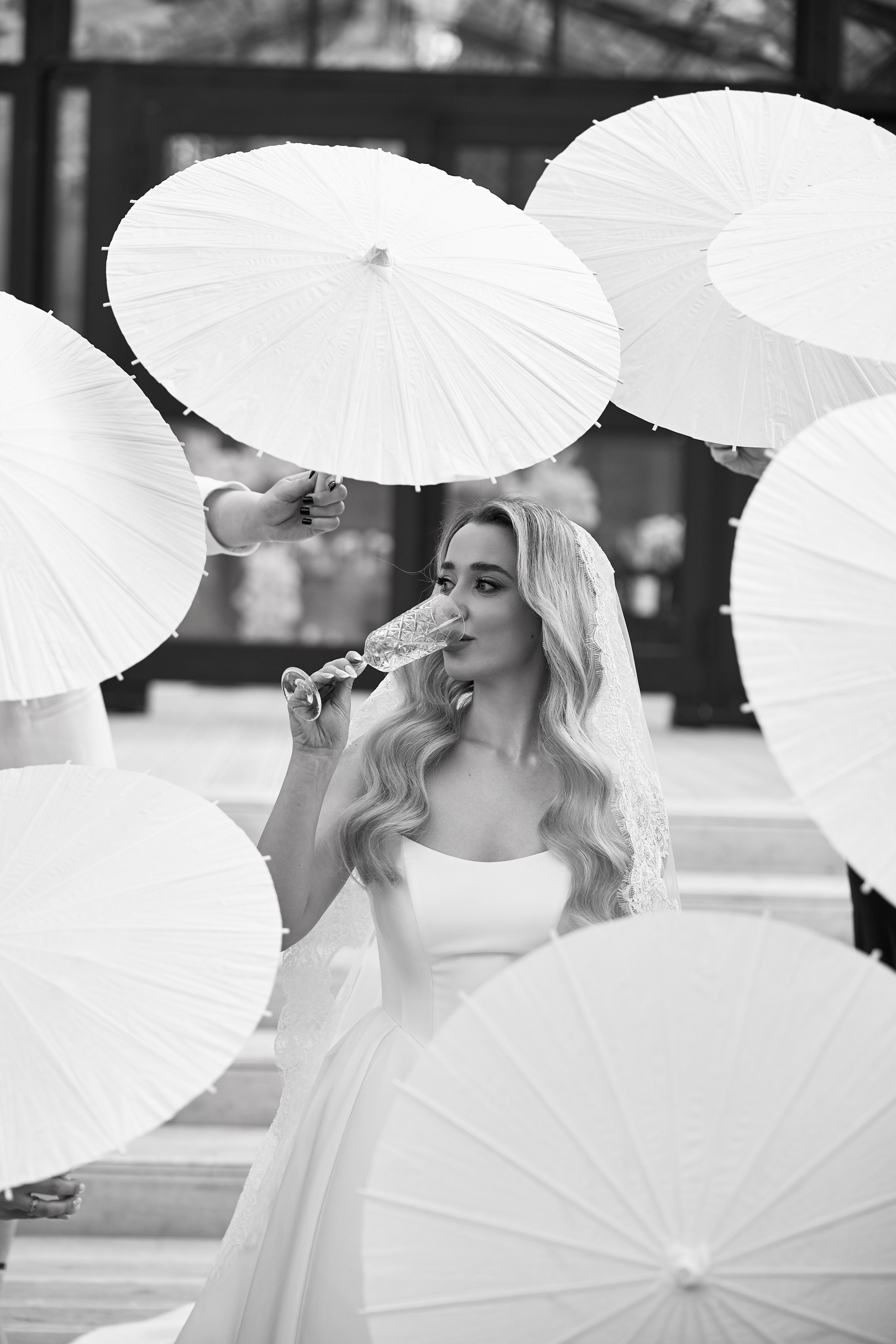 Natalia & Roman. Dworek przy lesie. Fotograf ślubny i rodzinny w Krakowie Yana Klymova