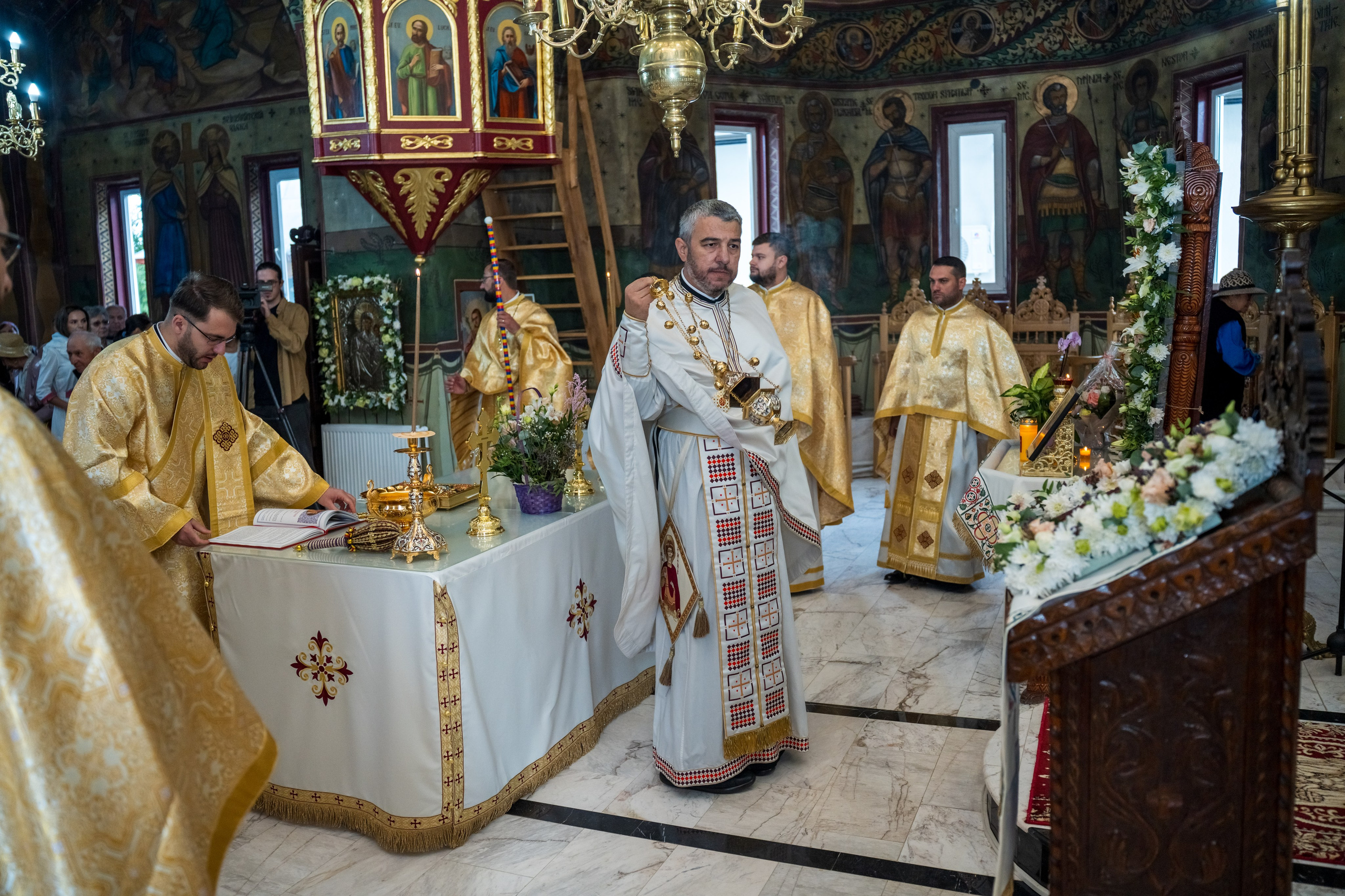 Sfințire Parohia Prăjani