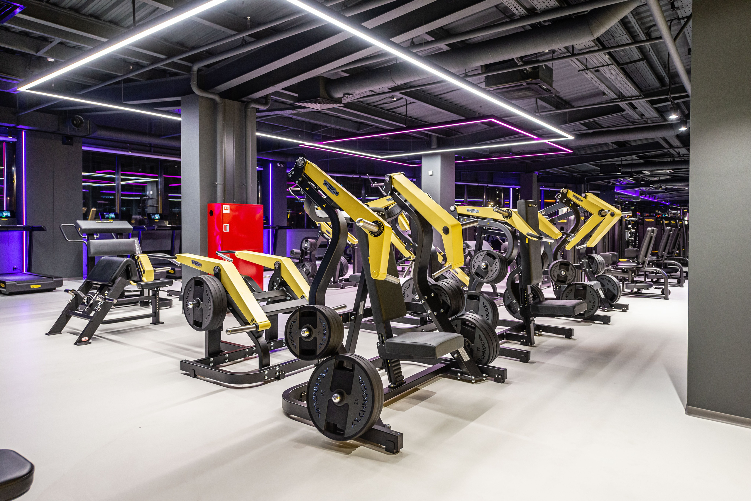 Фитнес-клуб DDX Fitness в Некрасовке. ФОТОГРАФ МЕКСИКА КИНТАНА-РОО