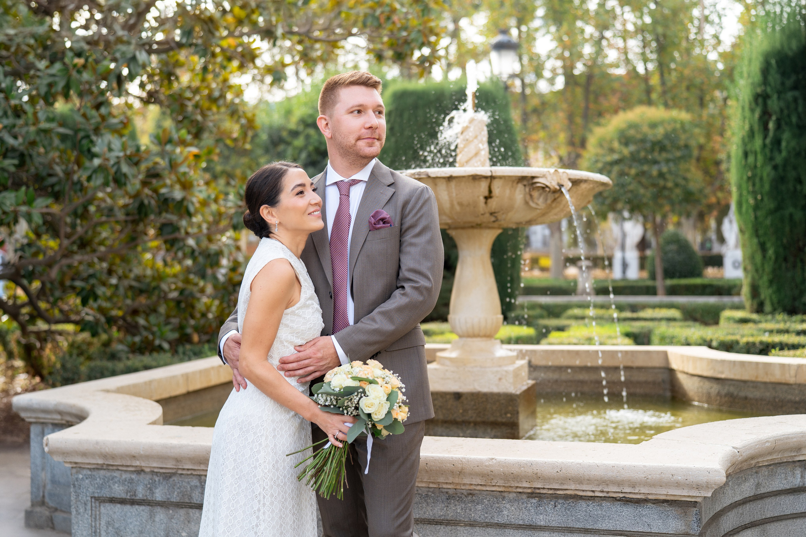 Elopement photoshoot in Madrid city centre. Fotógrafo en Madrid, España. Alyona Belyaninova