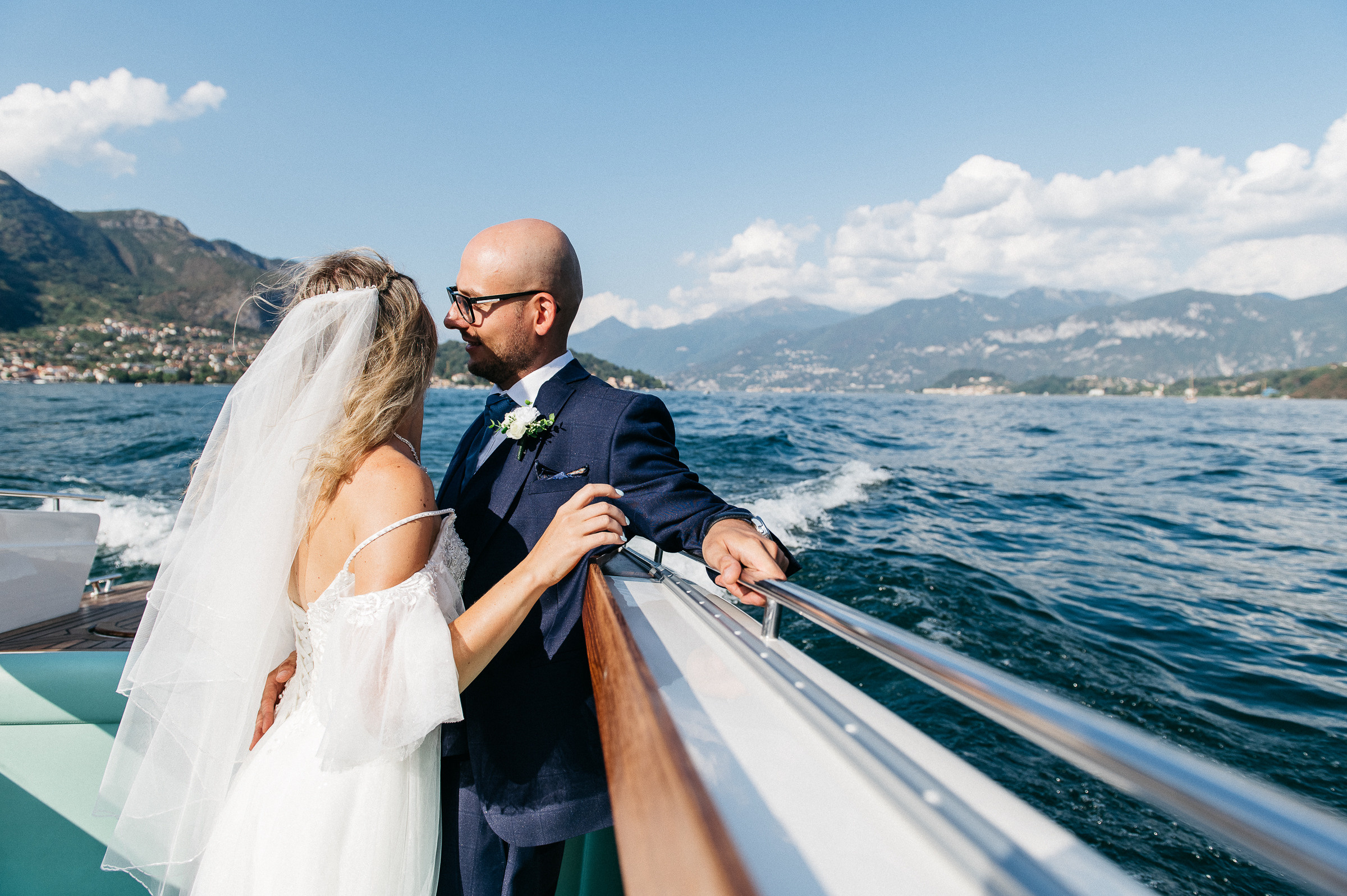Louise & Julien, Lake Como. Фотограф в Итлаии — Свадебный фотограф Озеро Комо