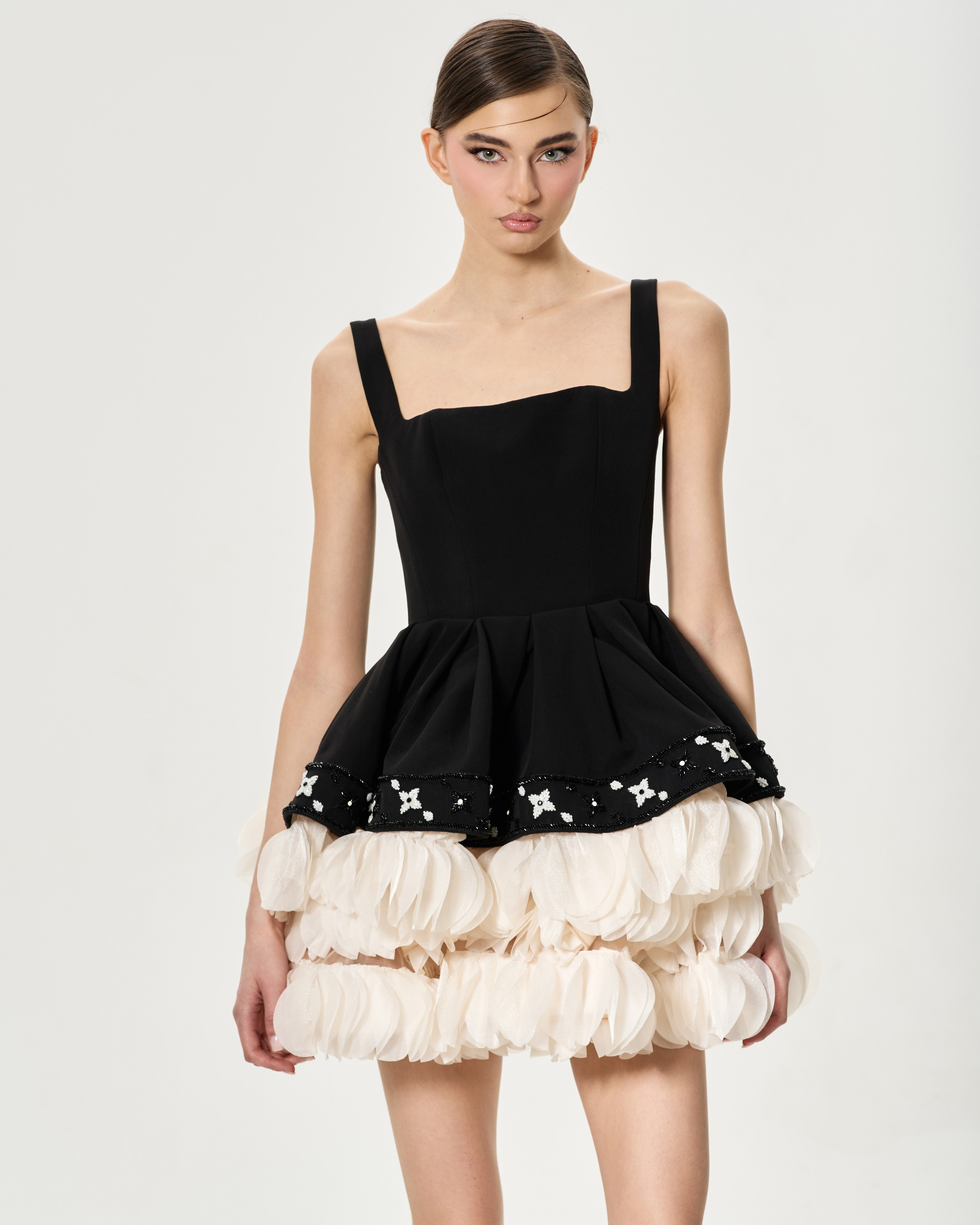 E-COMMERCE FASHION. Dubai photographer Anastasiia.dxb — portrait, fashion and brand photoshoots. Professional photographer for personal and commercial projects