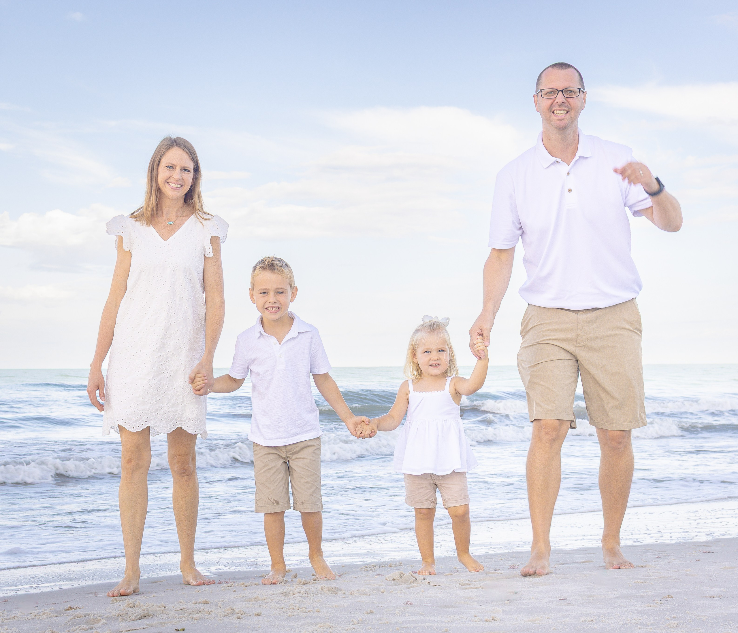 Jon and Brooke Beach Photography 2025. Out and About 239