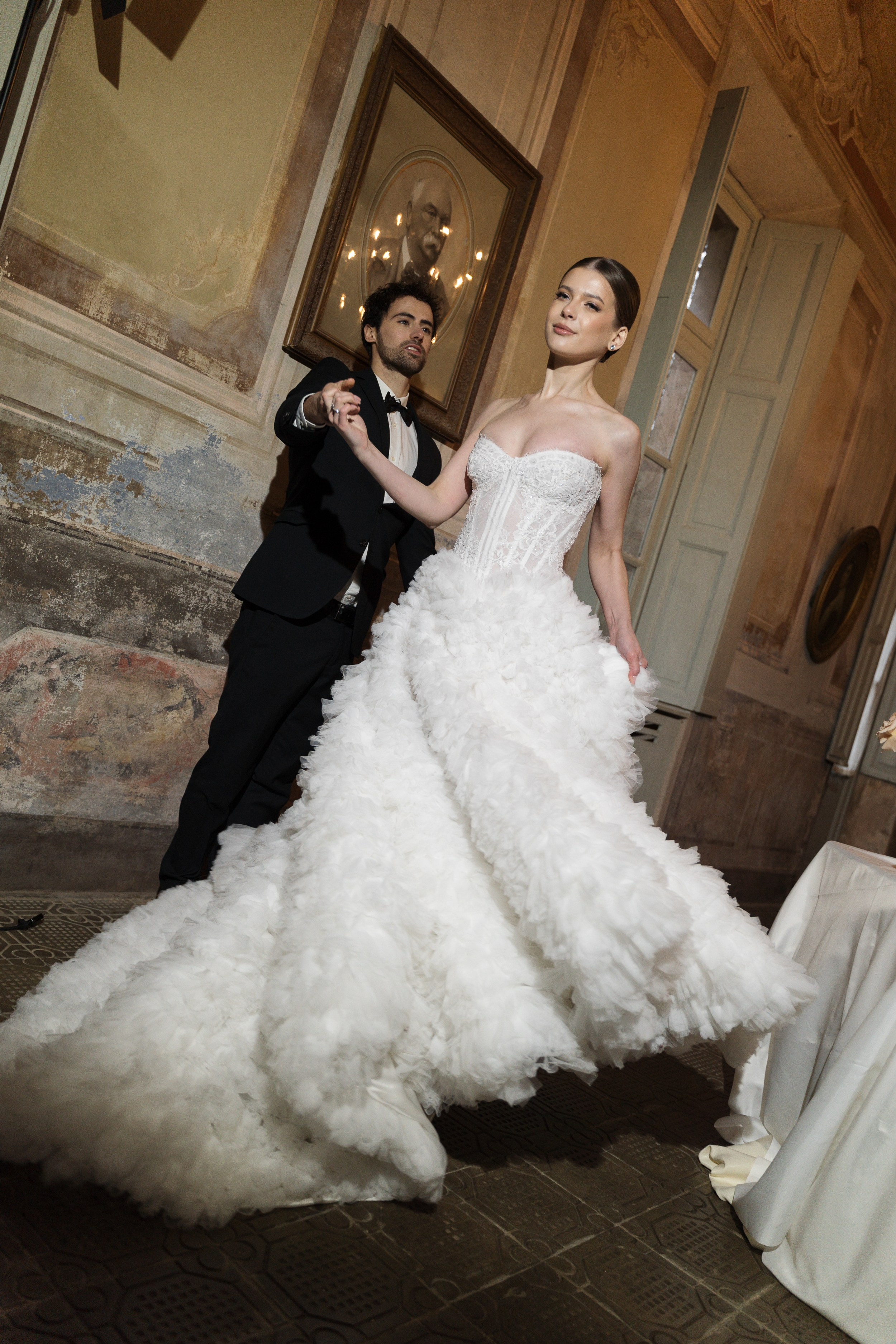 Intimate wedding in Milan. Proposal Photographer in Lake Como