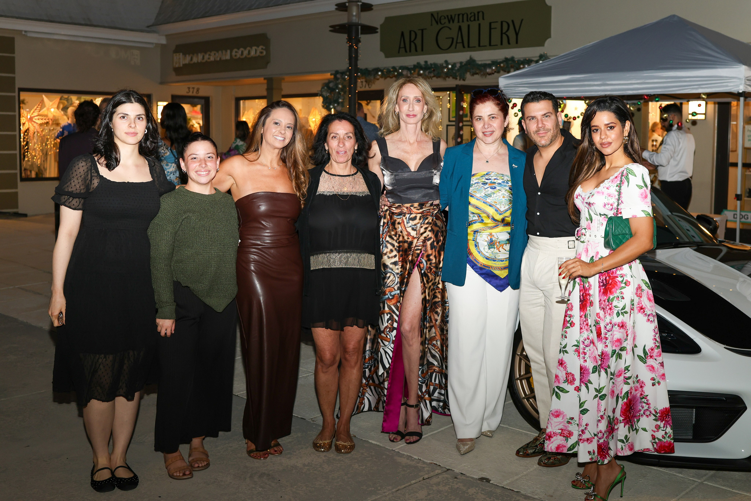 Paradise Coast Lifestyle Magazine. Out and About 239