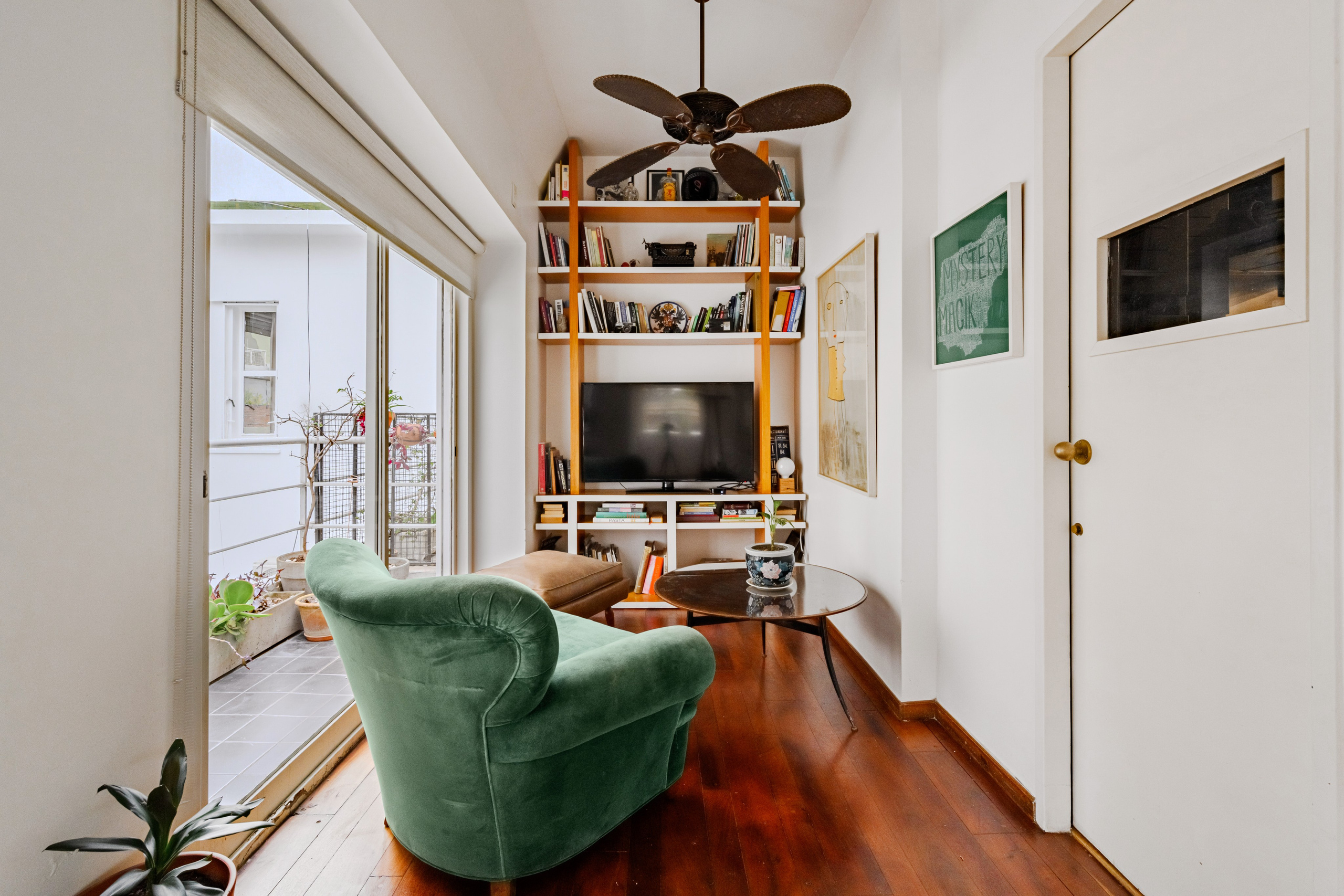 24 07 31. Fashion, portrait, interior photography. Valencia, Spain. Dmitry Ivanov. Retrato, fotos de interiores