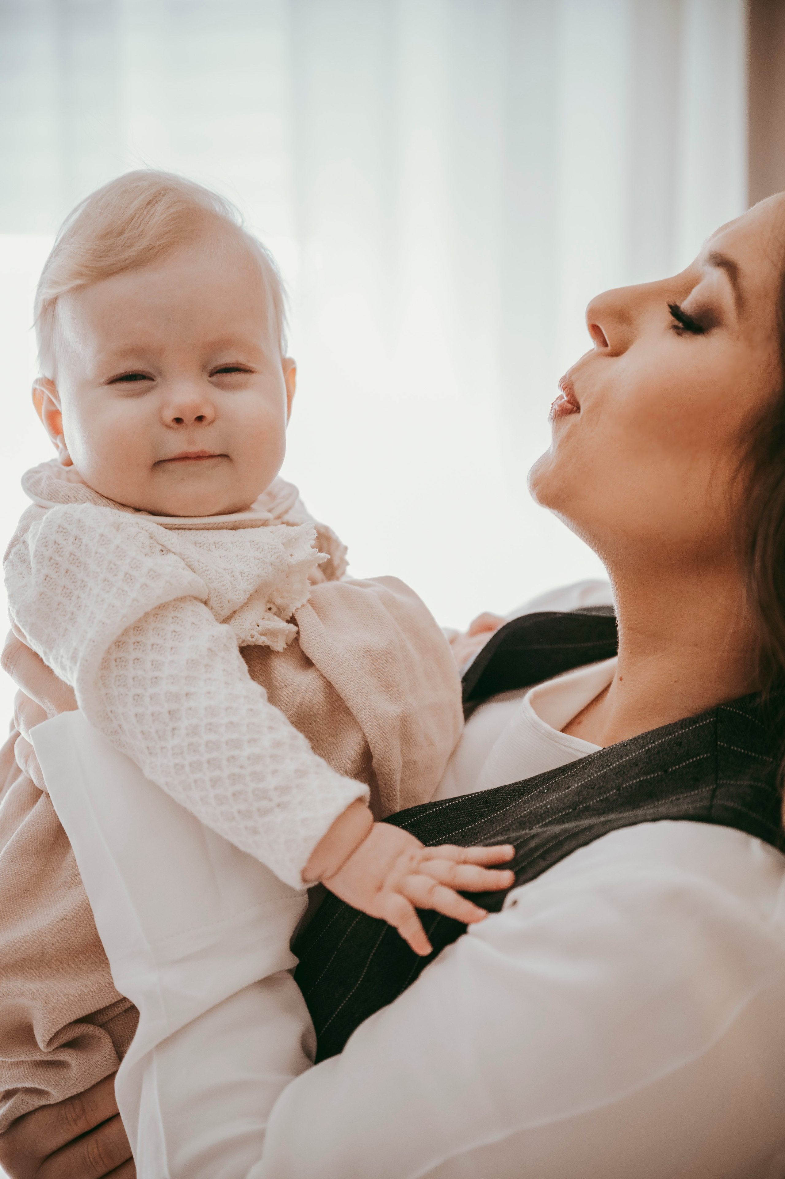 Sofijino krstenje. Deciji i porodicni fotograf u Beogradu Oksana Skendzic