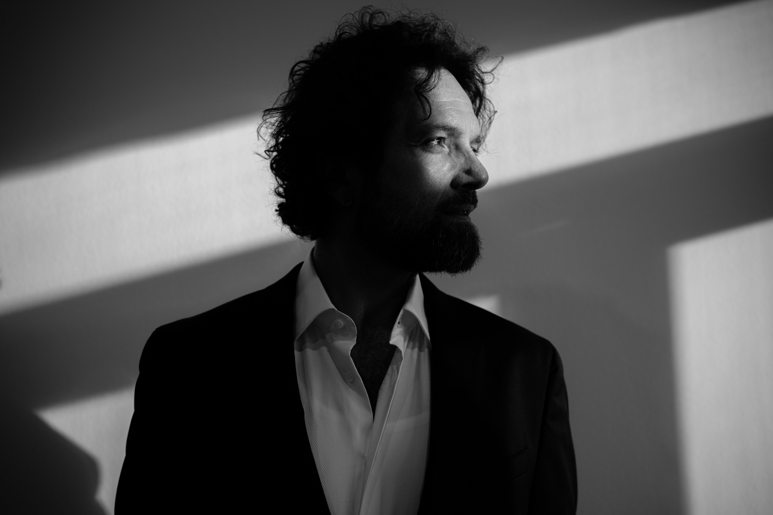 MIRKO ROSCHKOWSKI. Portrait photographer in Germany and all over Europe Mischa Blank