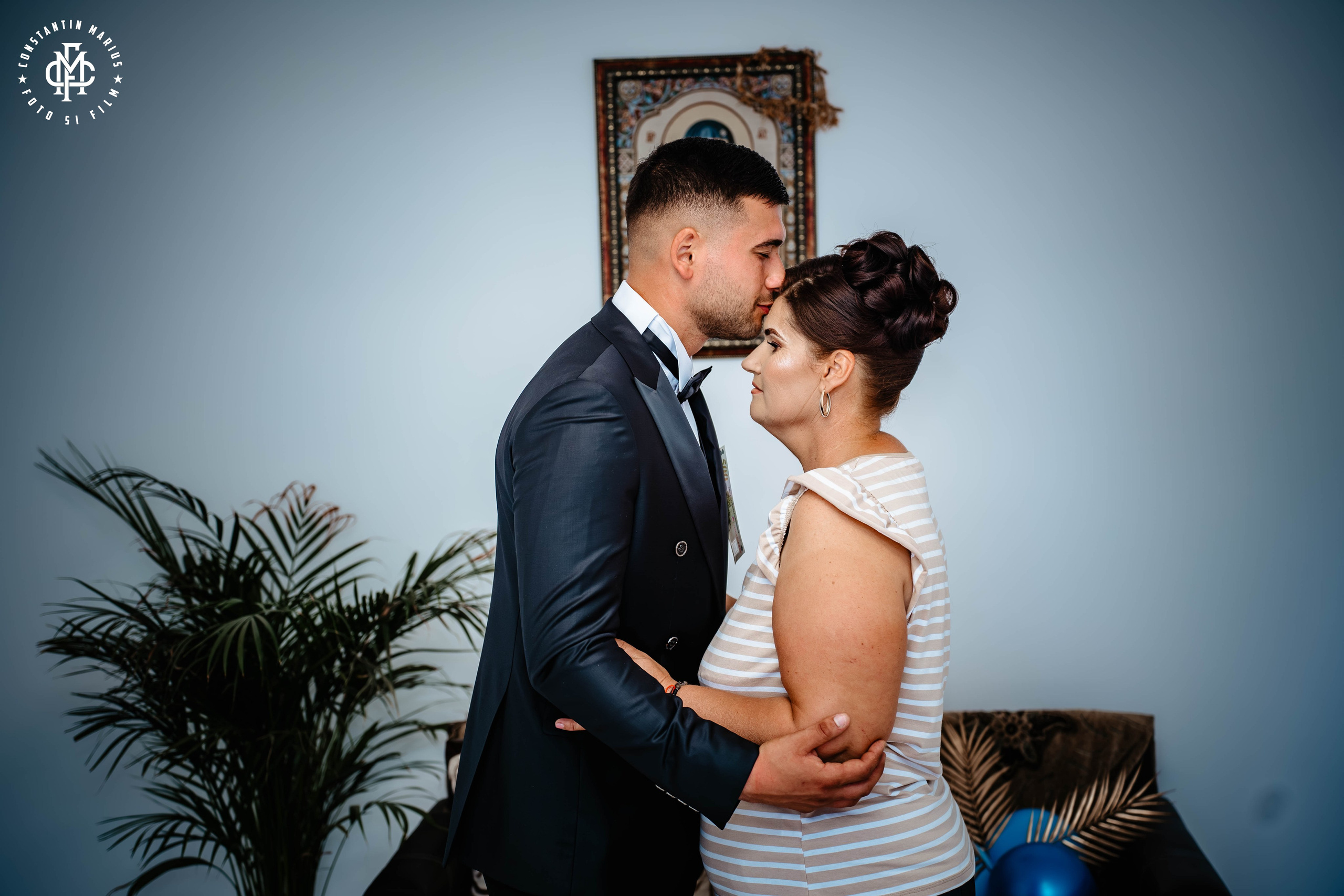 WEDDING PHOTOGRAPHY. DESPRE NOI