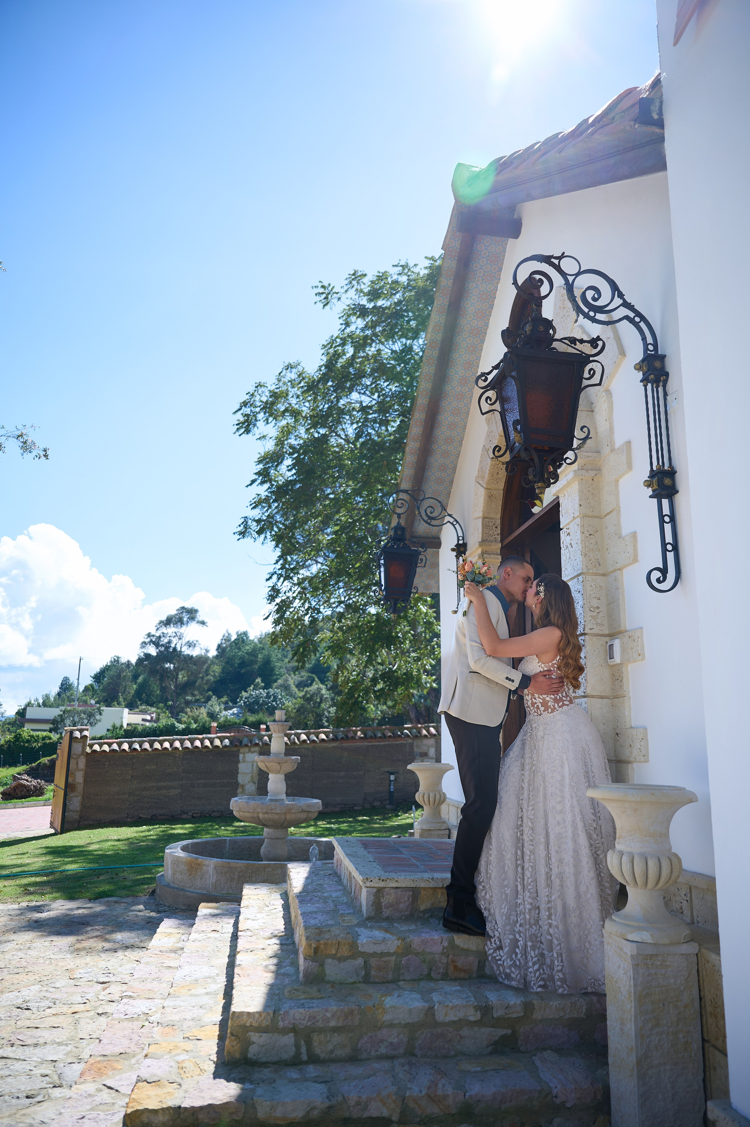 Fotografo en Colombia. Wedding Photography & Videography by ZZ Hendrick | Capturing Your Love Story in Colombia & USA