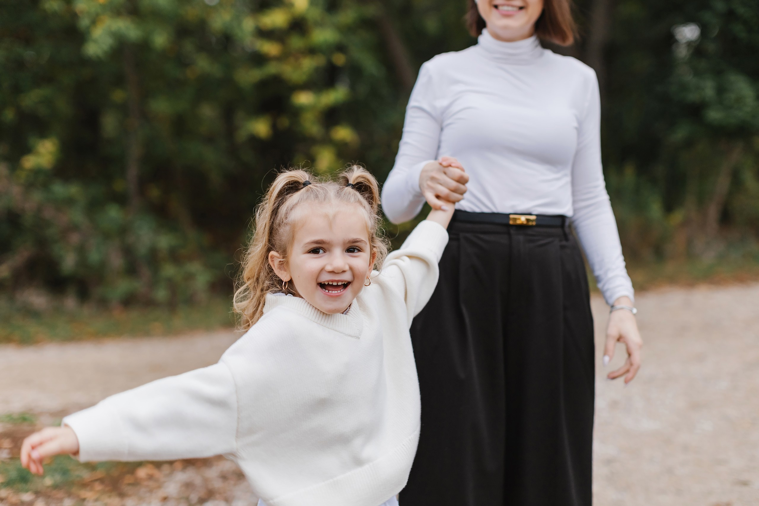 10.18.25 Family Photoshoot. Wedding family event photographer in Chicago Nick Yushevich