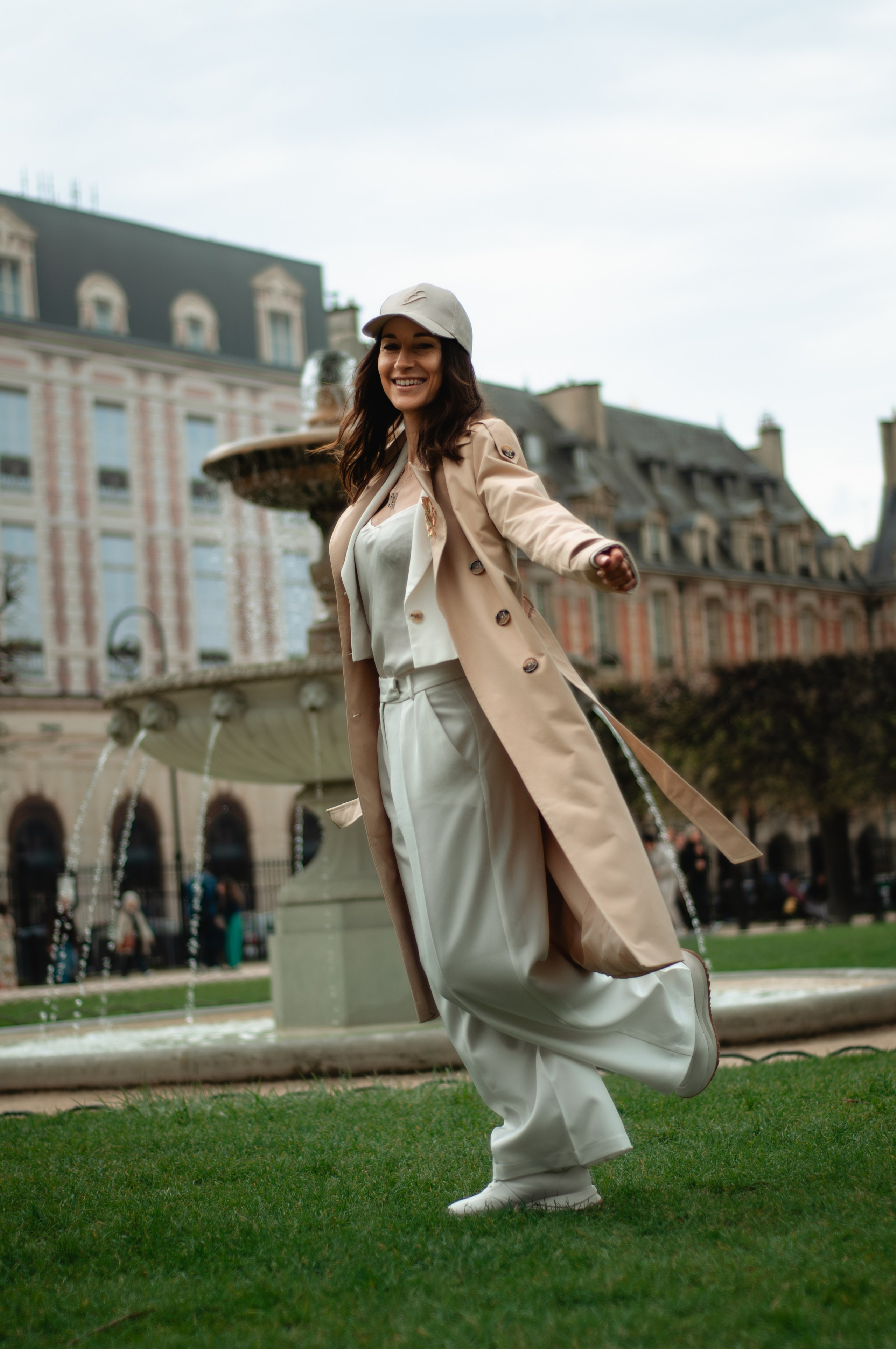 Street couple photoshoot. Paris photographer — Polina Osipova
