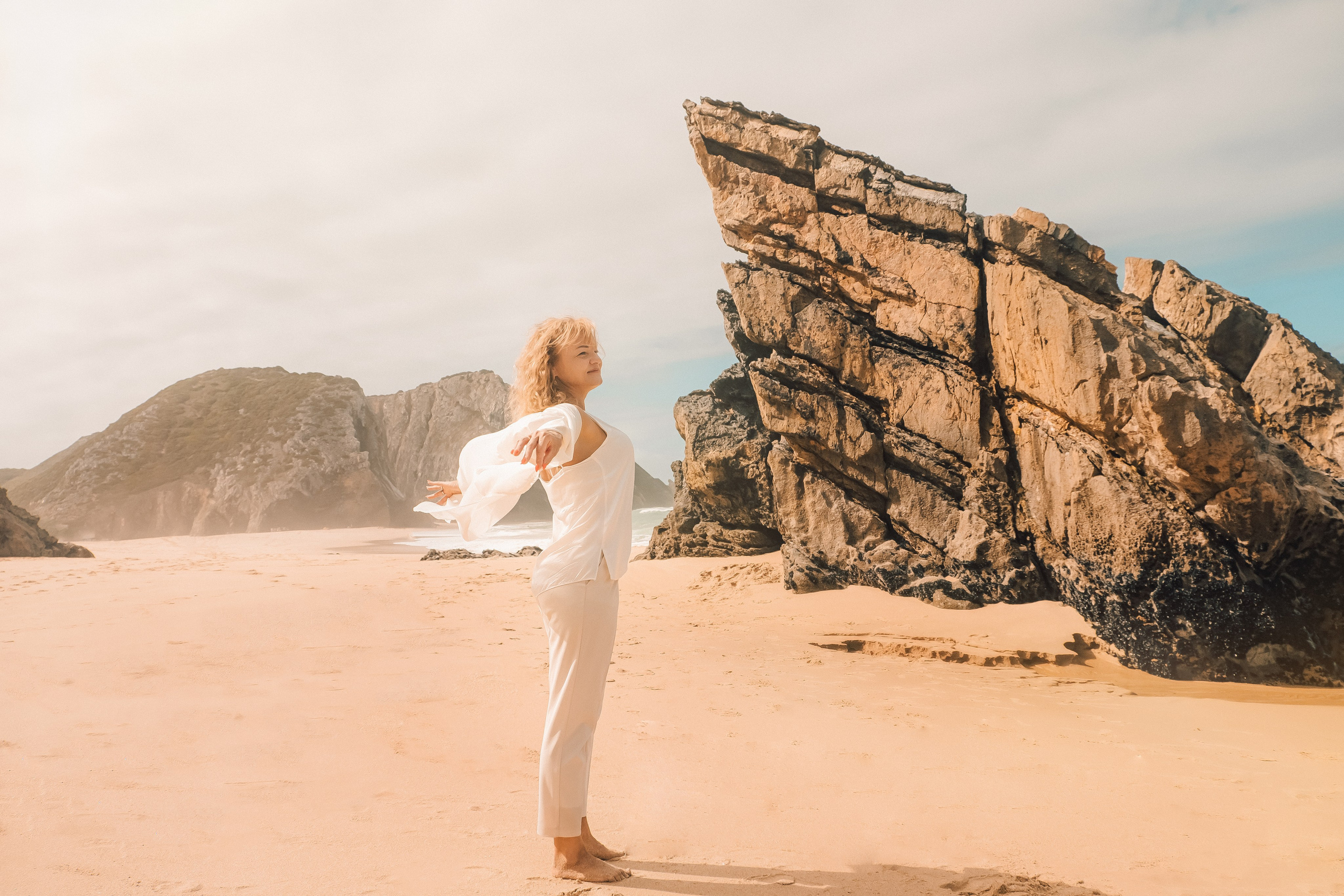 Love story  lisbon beach ocean. сімейна фотосесія лісабон океан пляж. Валерія Сичова. Сімейний та репортажний фотограф в Португаліі