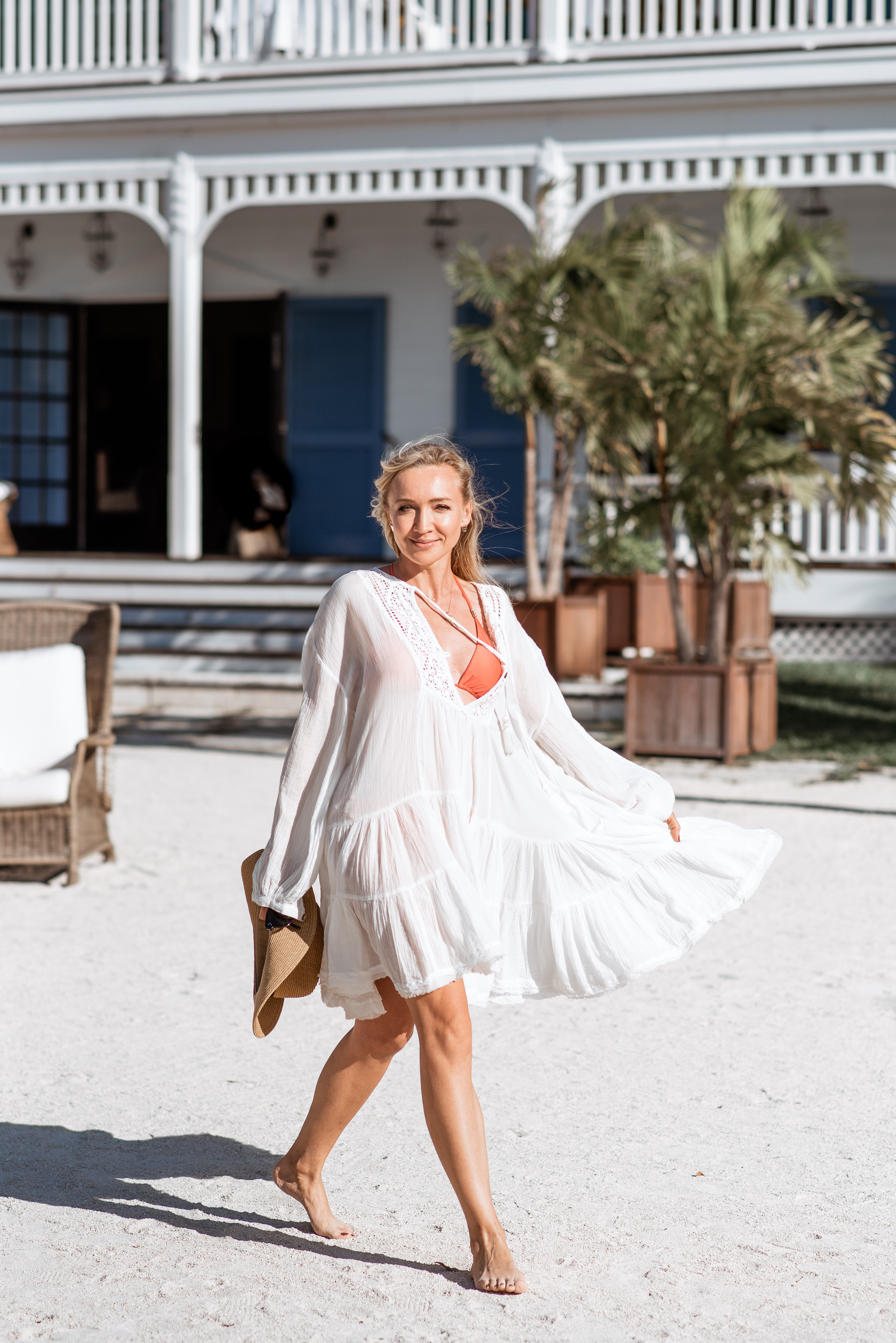woman portrait summer ocean