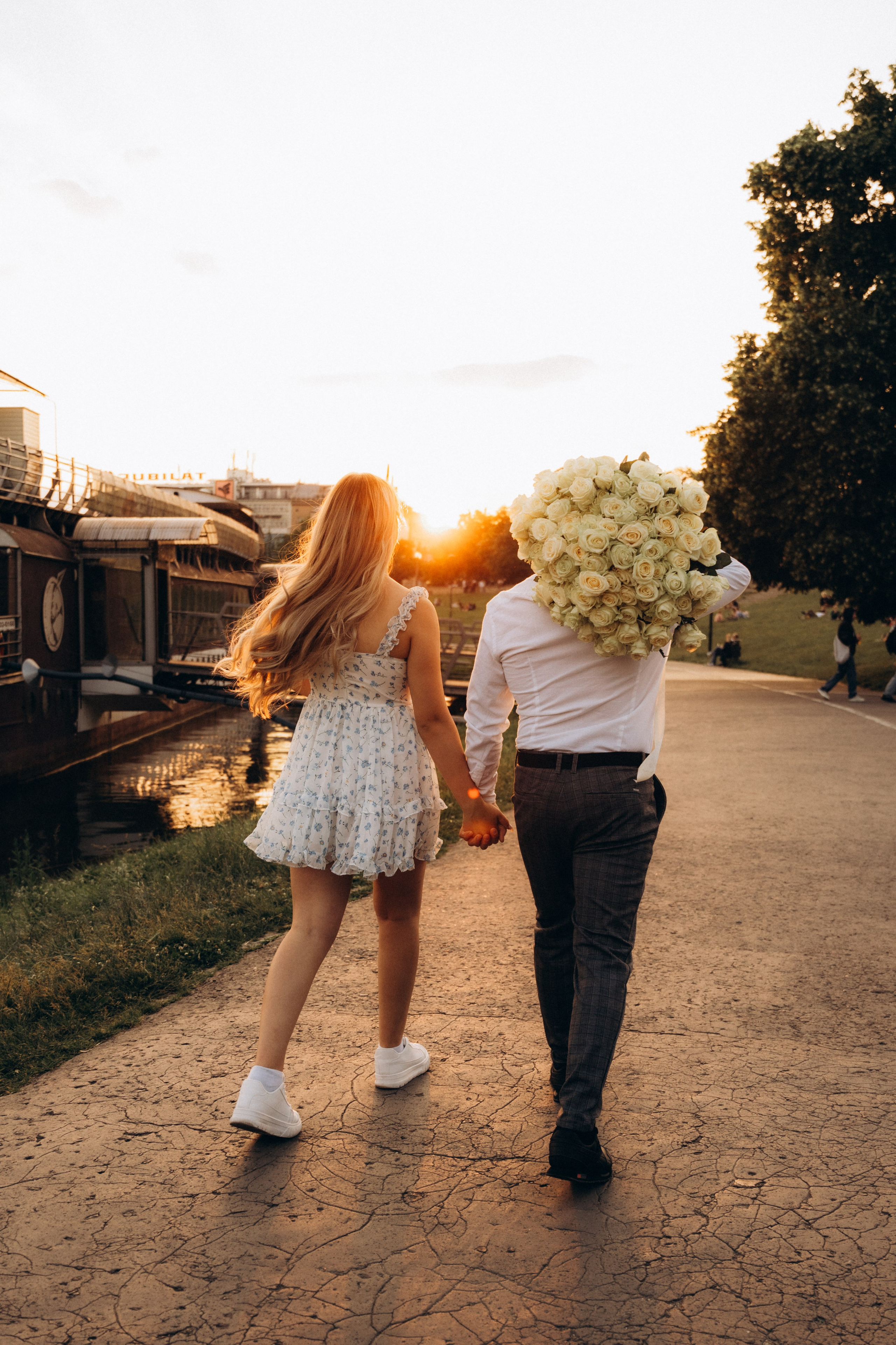 Golden Hour. Fotograf Katowice – sesje indywidualne, rodzinne, ślubne