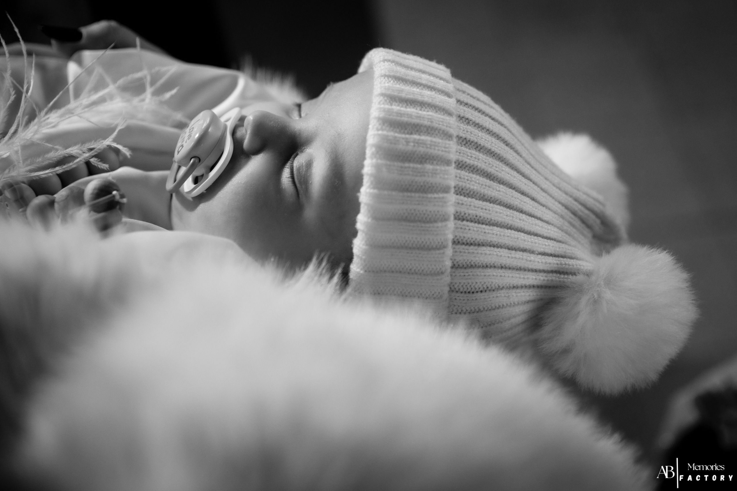 Baptism | Luna Maria. Bordeiionutfotograf