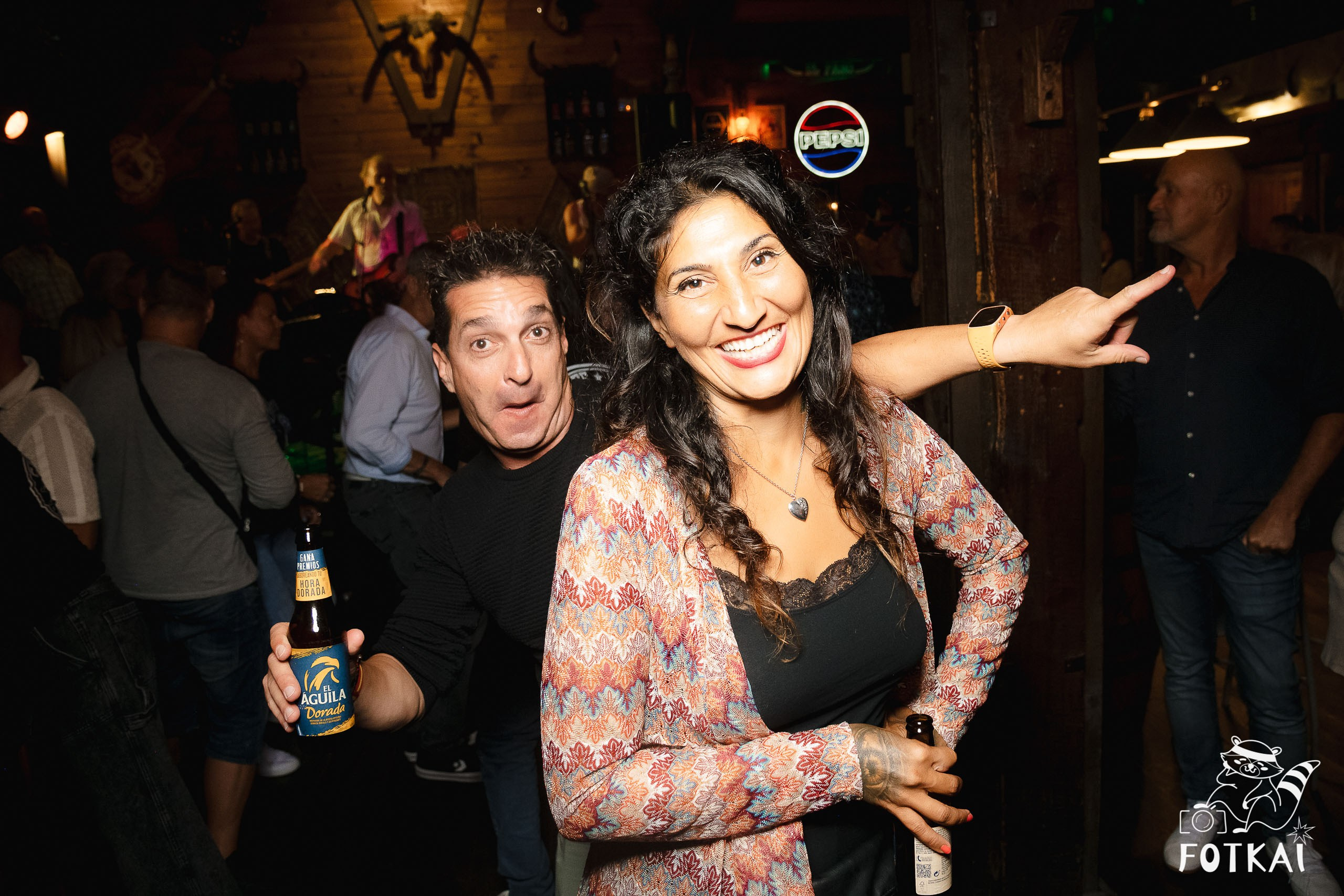 The Comebacks en El Paso Rock Bar Torrevieja: Reportaje fotográfico 11.10.25 | FOTKAI