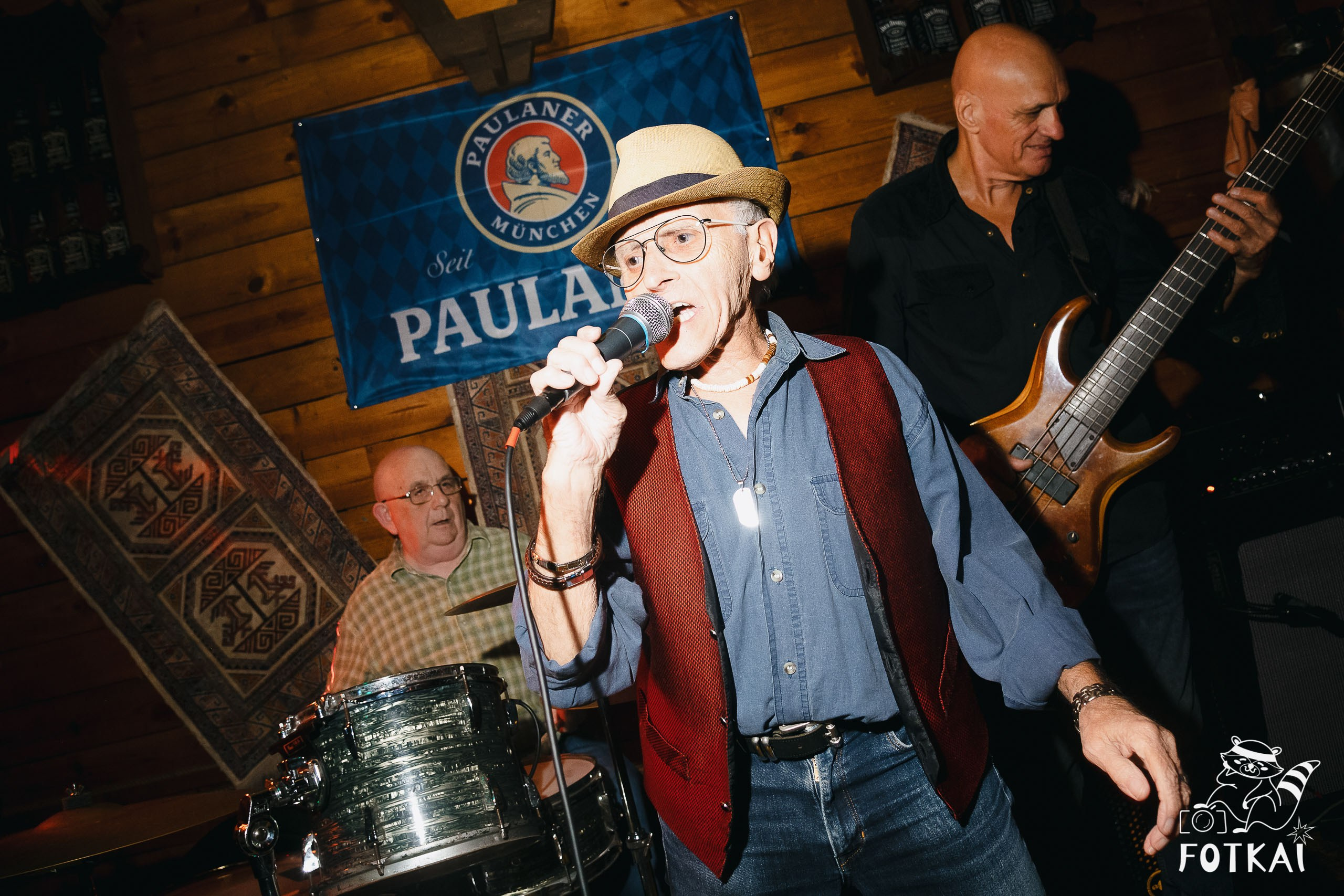 Фоторепортаж JAM Night в El Paso Bar, Torrevieja — живая музыка и атмосфера Коста-Бланки | FOTKAI