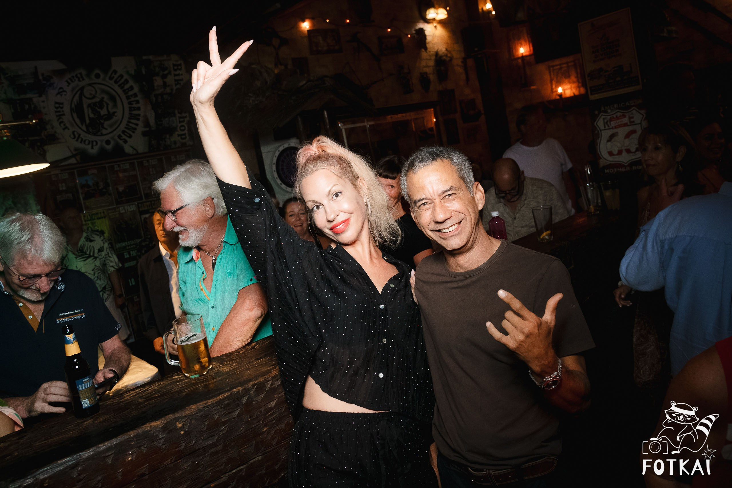 El Paso Rock Bar Torrevieja: Reportaje fotográfico 03.10.25 | FOTKAI