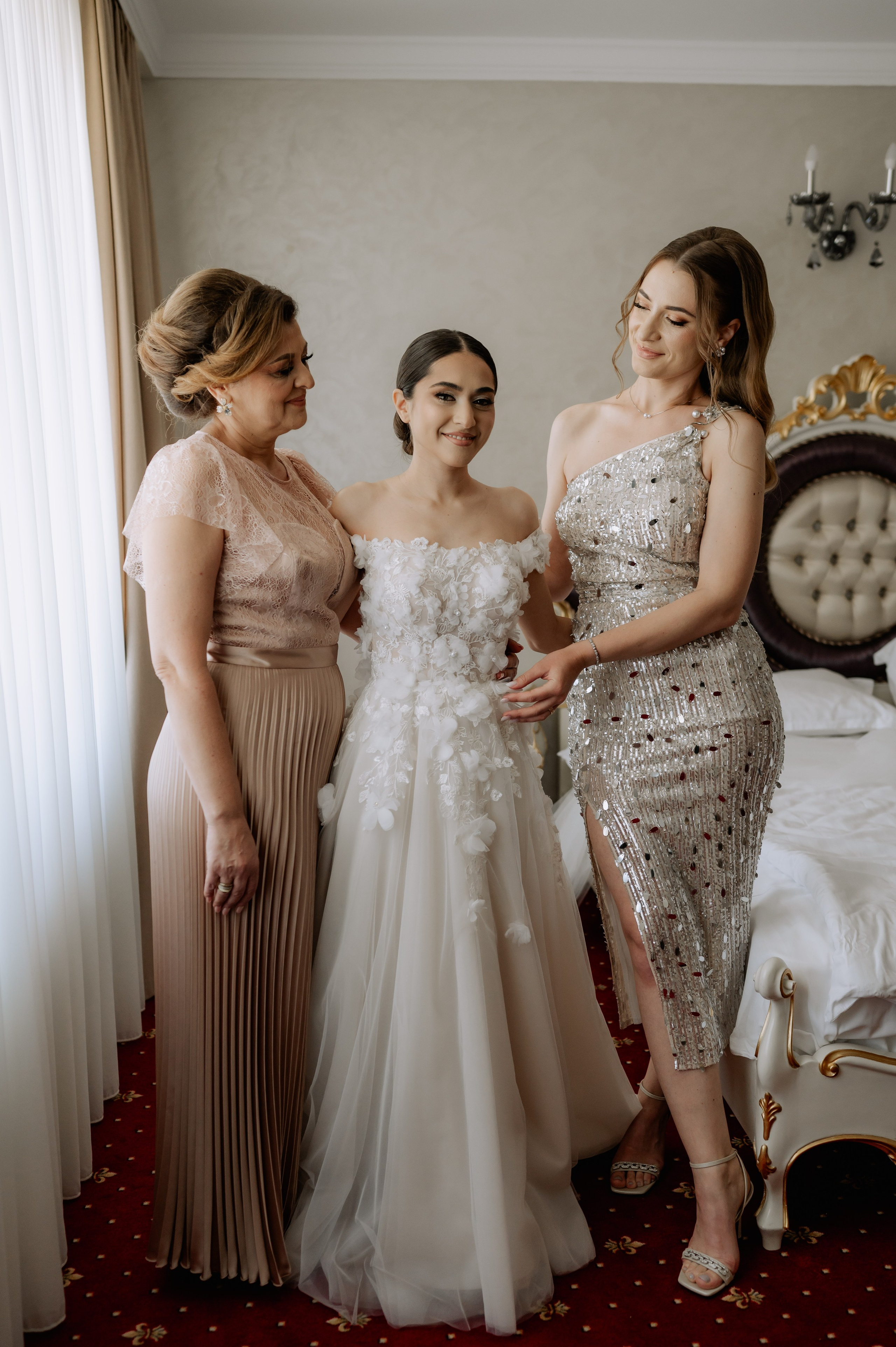 Nunta la Hotel Capitol Iasi. Proud Vision Weddings | Wedding Photography & Film — Servicii profesionale Foto Video Nunta Iasi