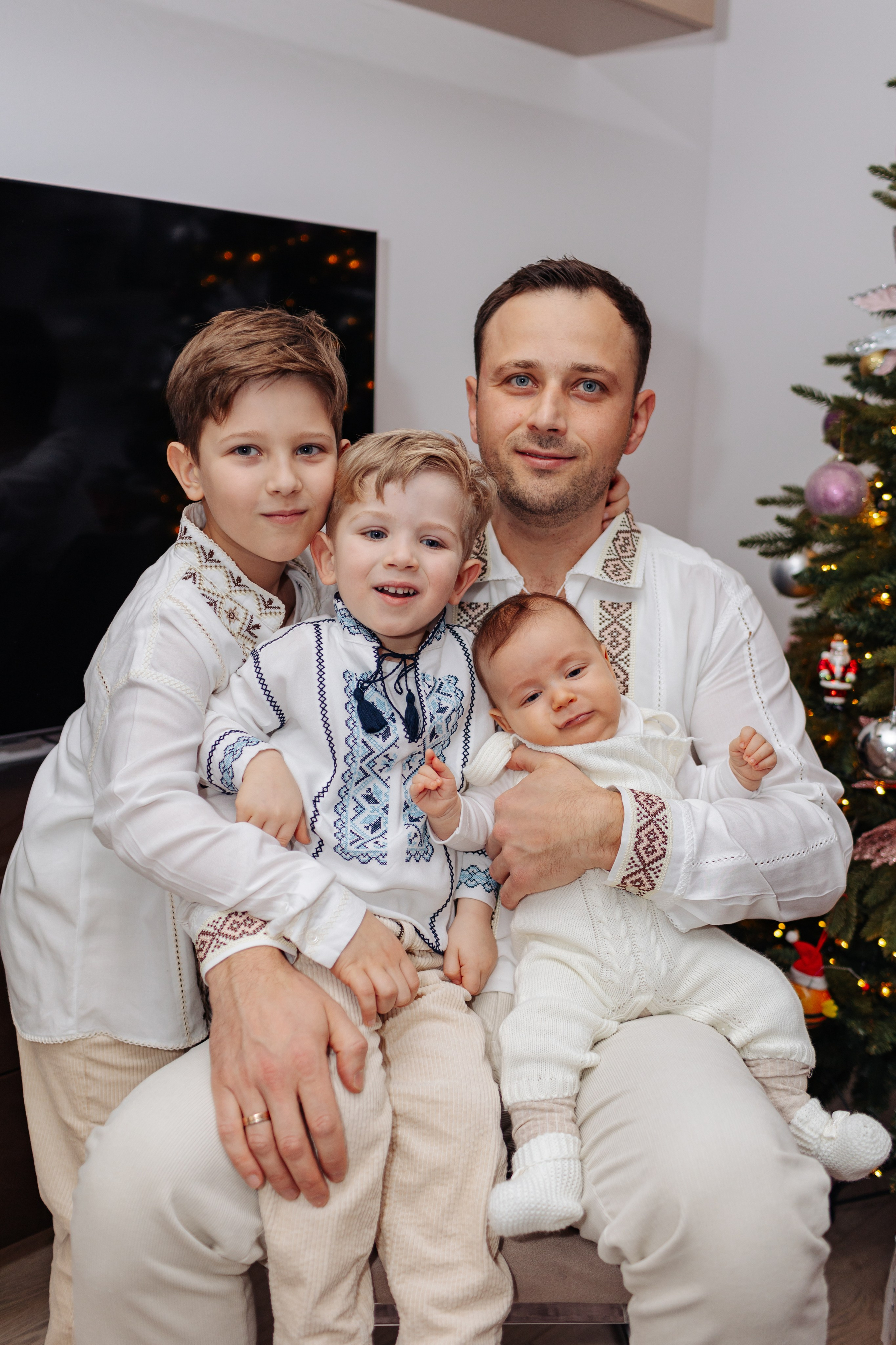 Botezul micuțului Matteo. Cristina Andronache fotograf Brașov fotograf de familie fotograf de nunta Brașov